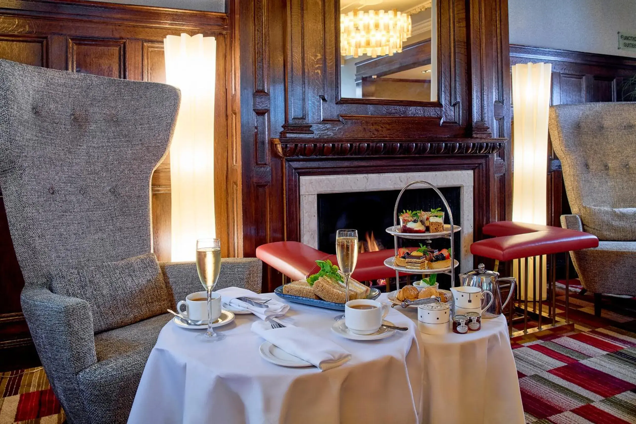 Lounge or bar in The Rembrandt Lounge or bar in The Rembrandt