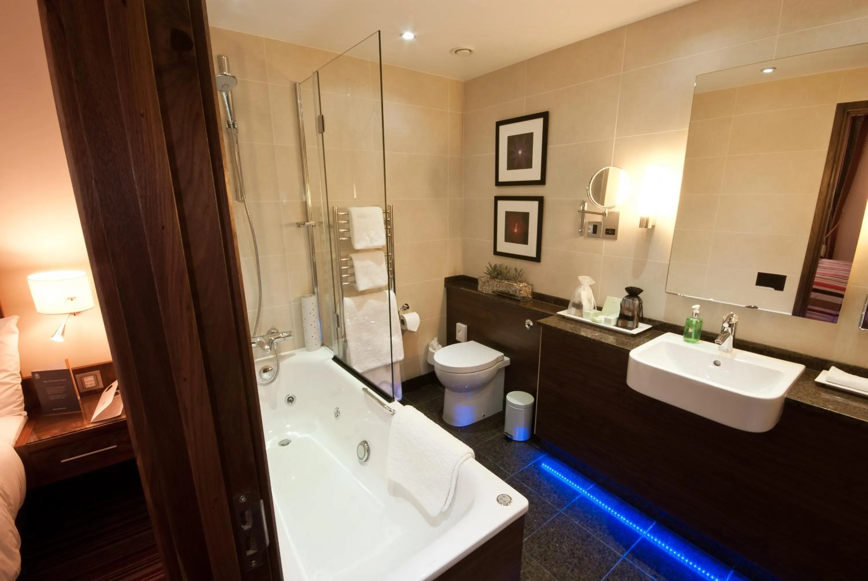 Bathroom in The Rembrandt