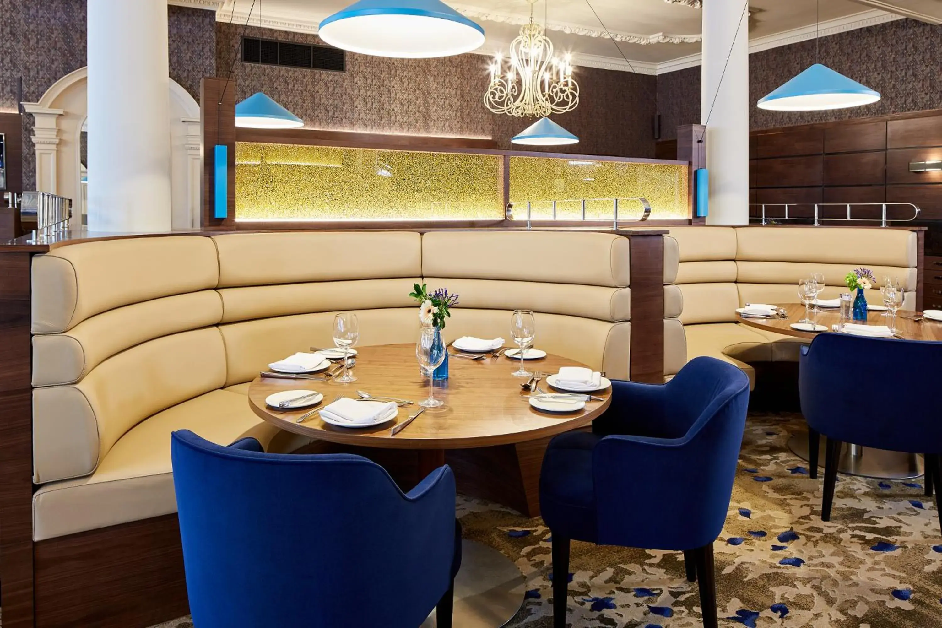 Restaurant/places to eat in The Rembrandt Restaurant/places to eat in The Rembrandt