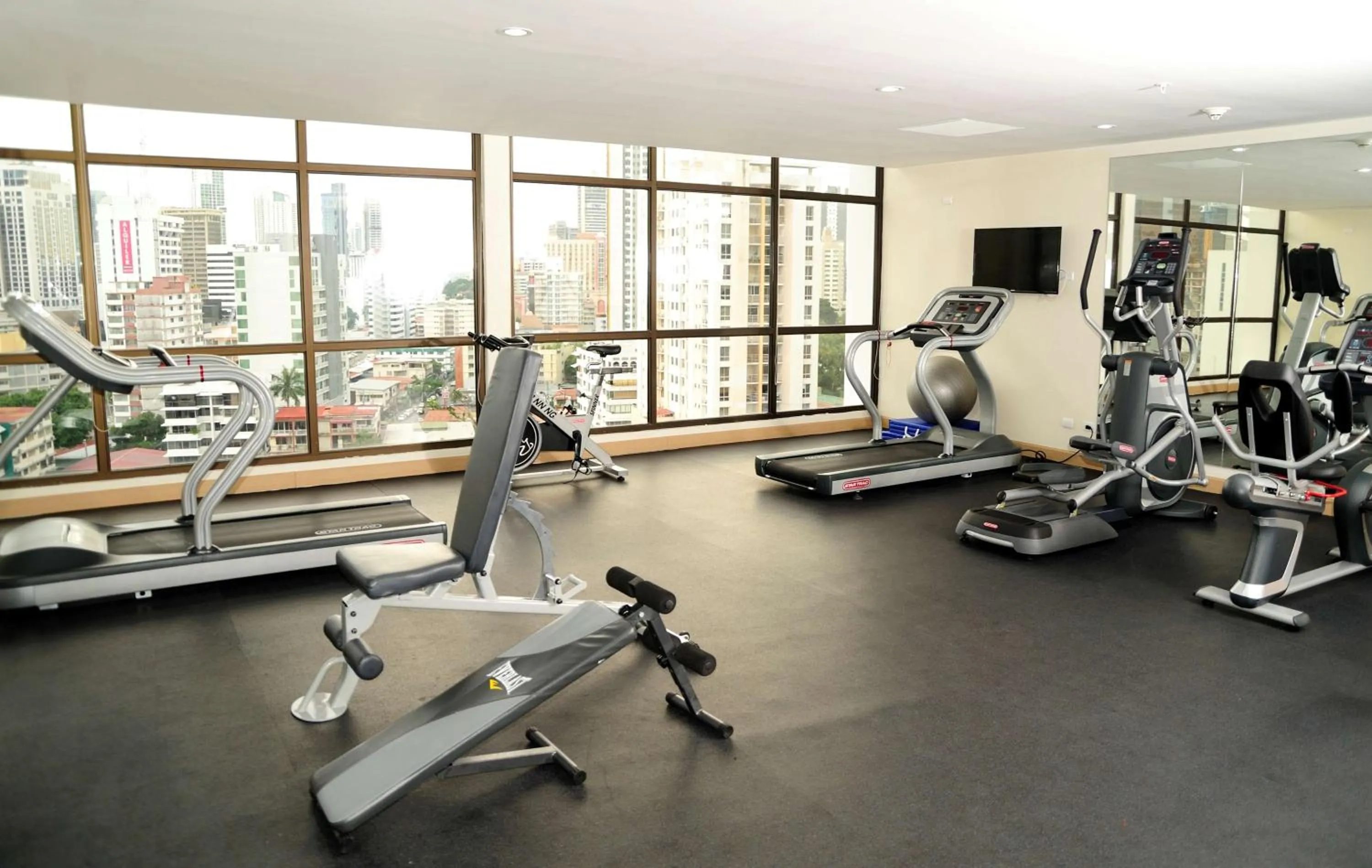 Fitness centre/facilities in Best Western Plus Panama Zen Hotel