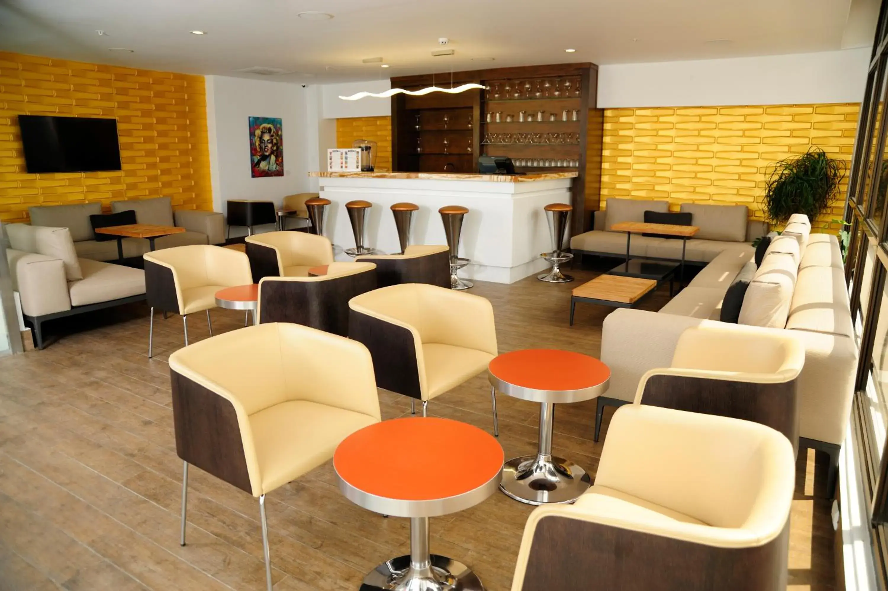 Lounge or bar in Best Western Plus Panama Zen Hotel Lounge or bar in Best Western Plus Panama Zen Hotel