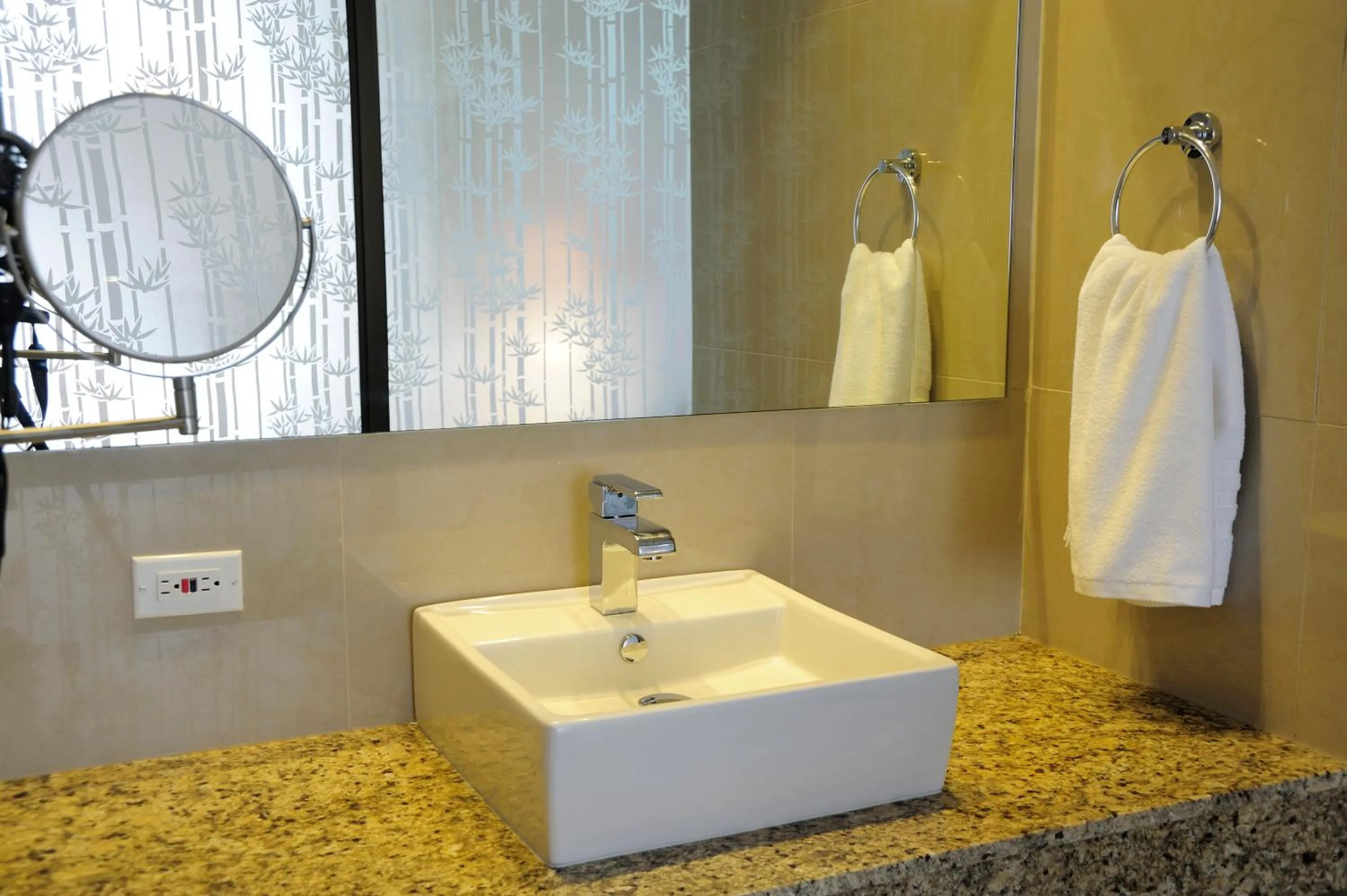 Bathroom in Best Western Plus Panama Zen Hotel