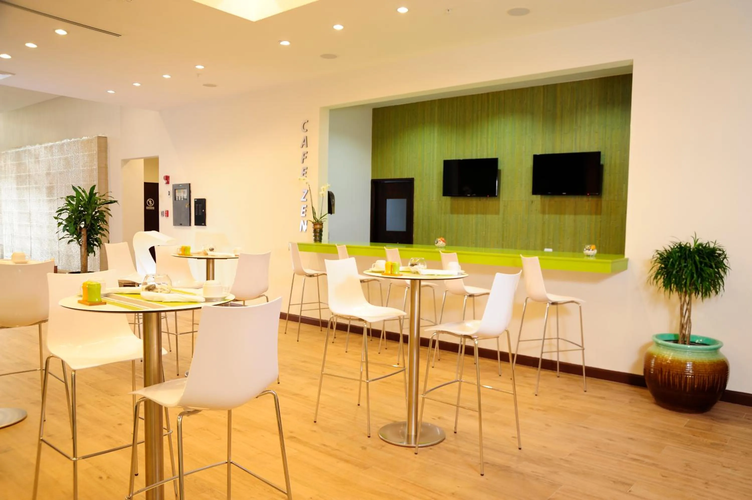 Restaurant/places to eat in Best Western Plus Panama Zen Hotel