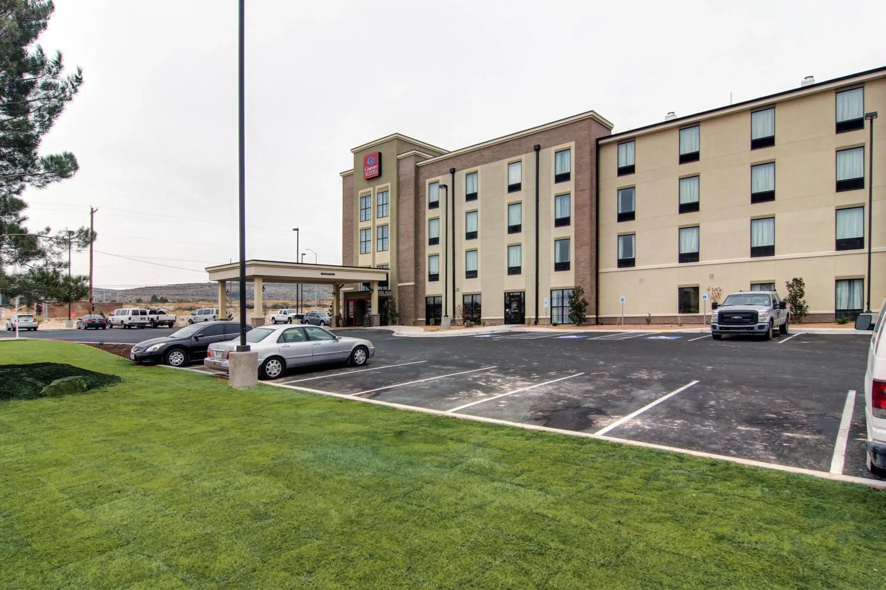 Property building in Comfort Suites Carlsbad Property building in Comfort Suites Carlsbad