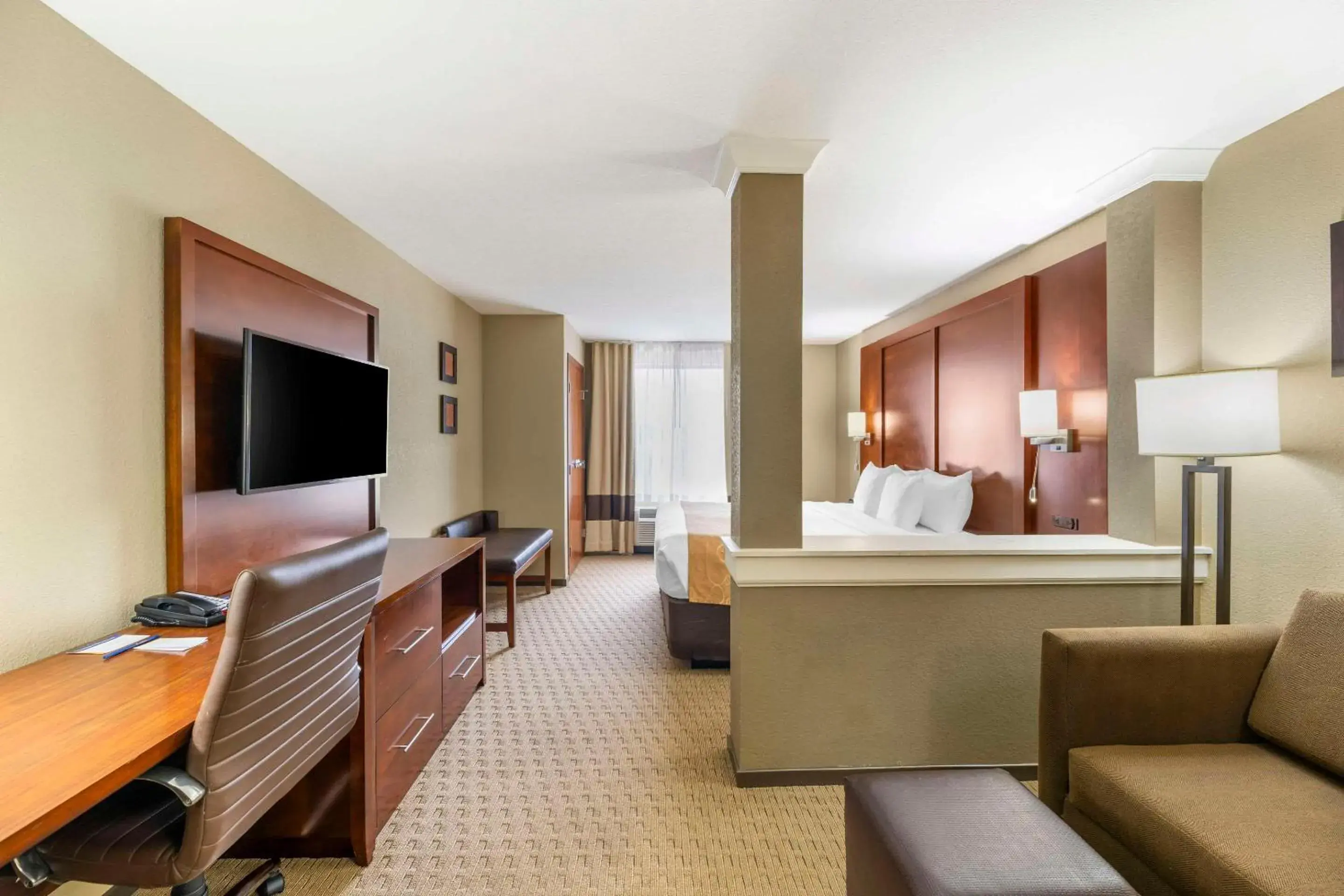 Bedroom, Bed in Comfort Suites Carlsbad Bedroom, Bed in Comfort Suites Carlsbad