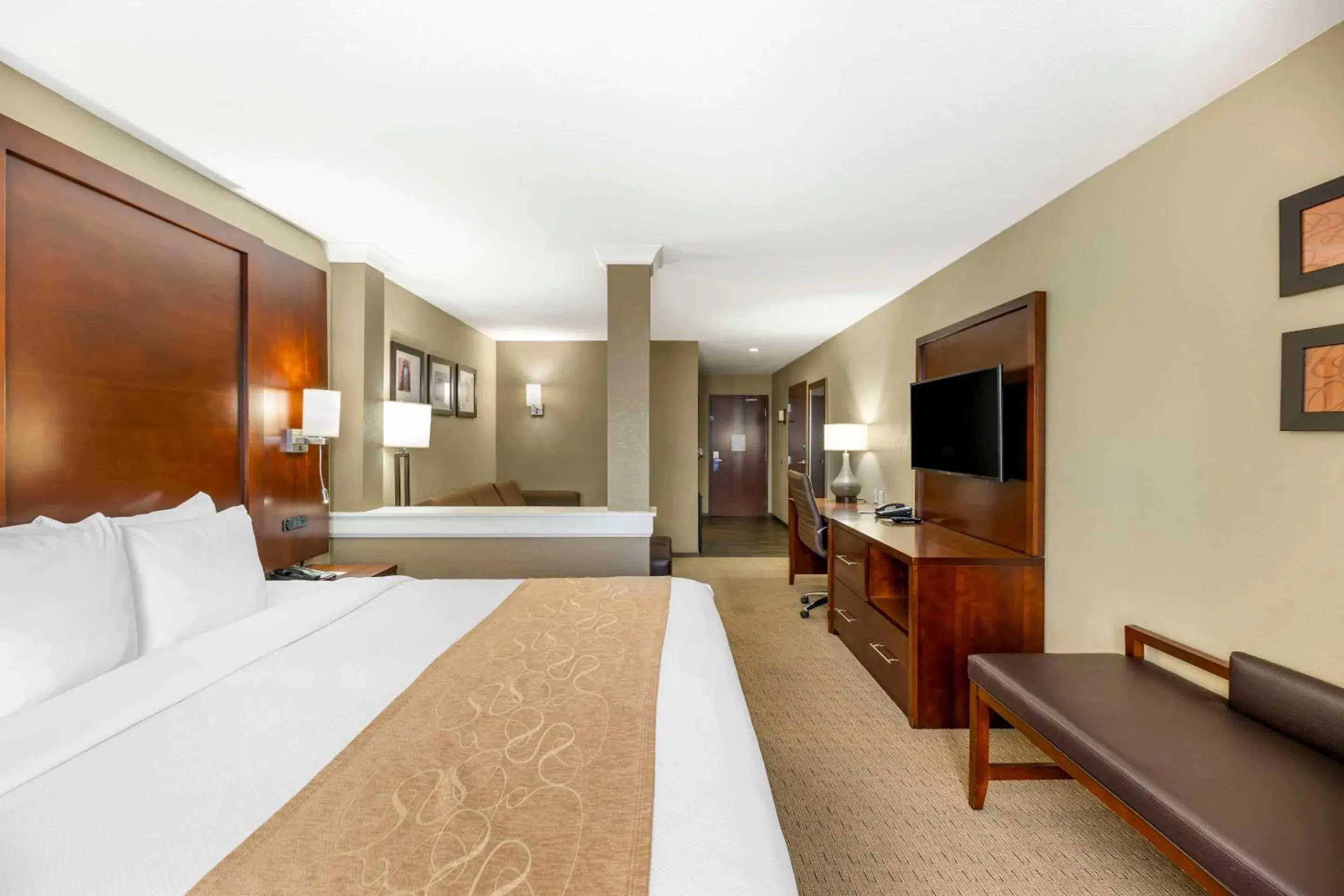 Bedroom, Bed in Comfort Suites Carlsbad Bedroom, Bed in Comfort Suites Carlsbad