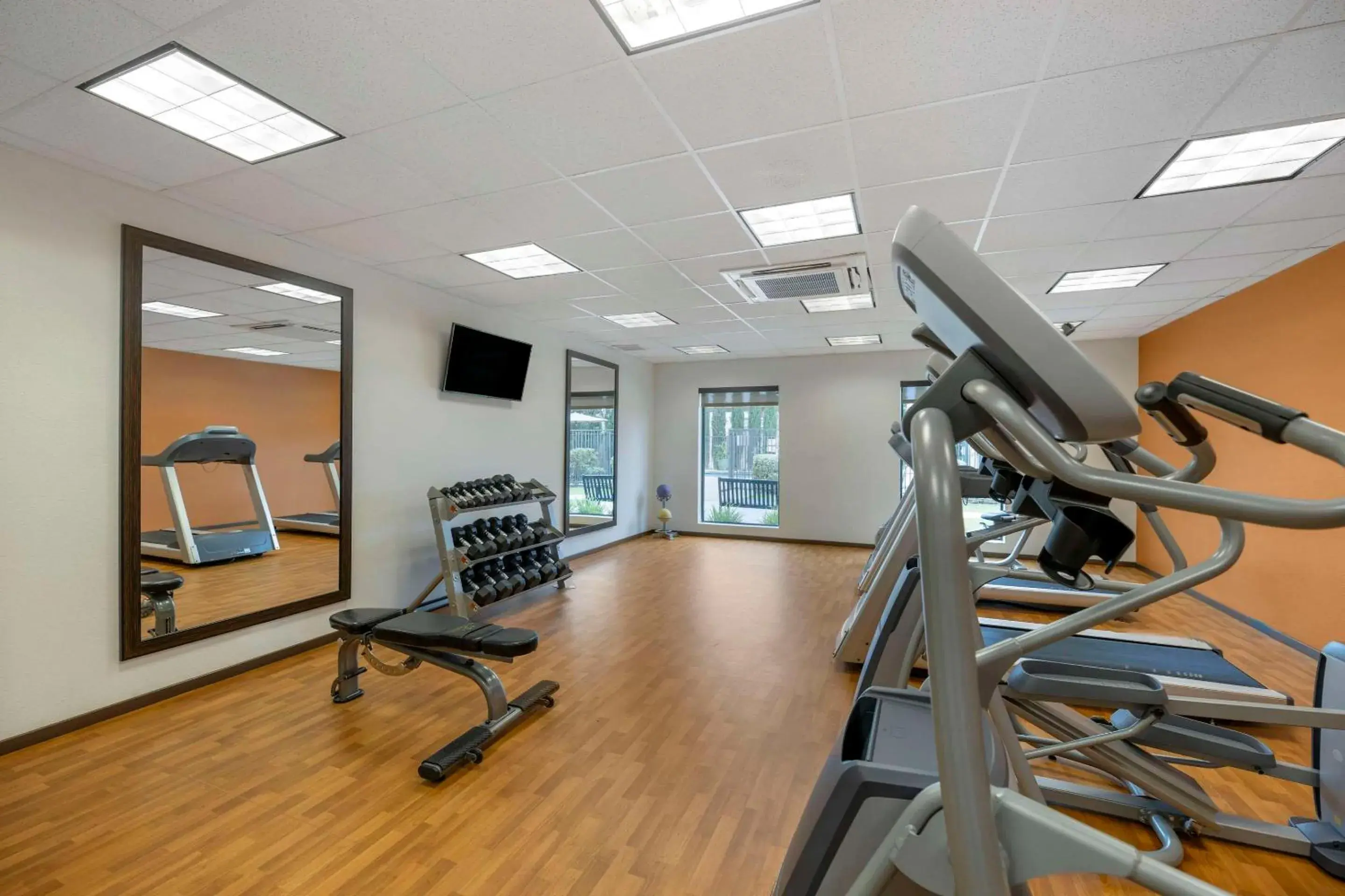 Fitness centre/facilities in Comfort Suites Carlsbad Fitness centre/facilities in Comfort Suites Carlsbad