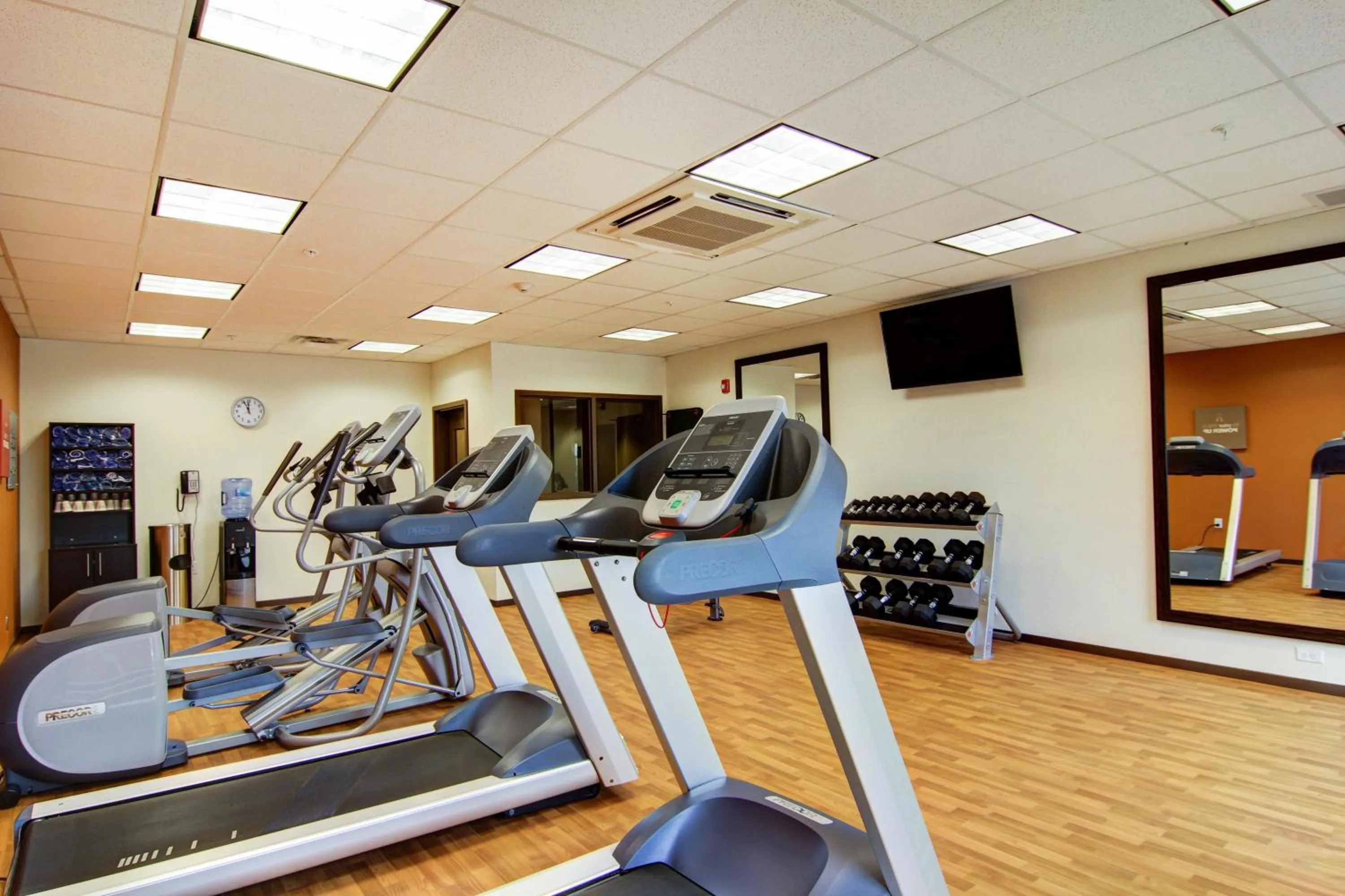 Fitness centre/facilities in Comfort Suites Carlsbad