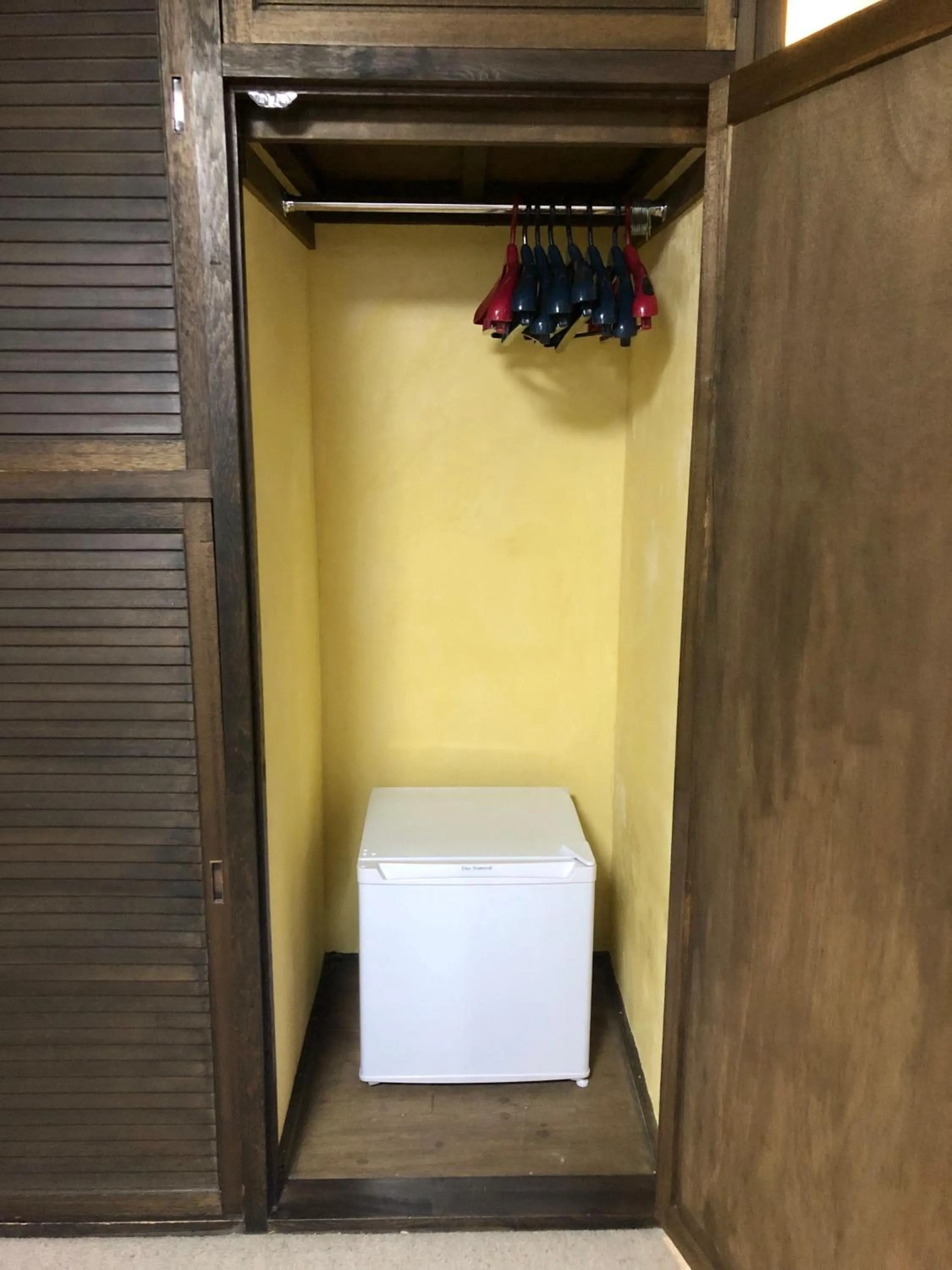 wardrobe in Appi Life is Beautiful