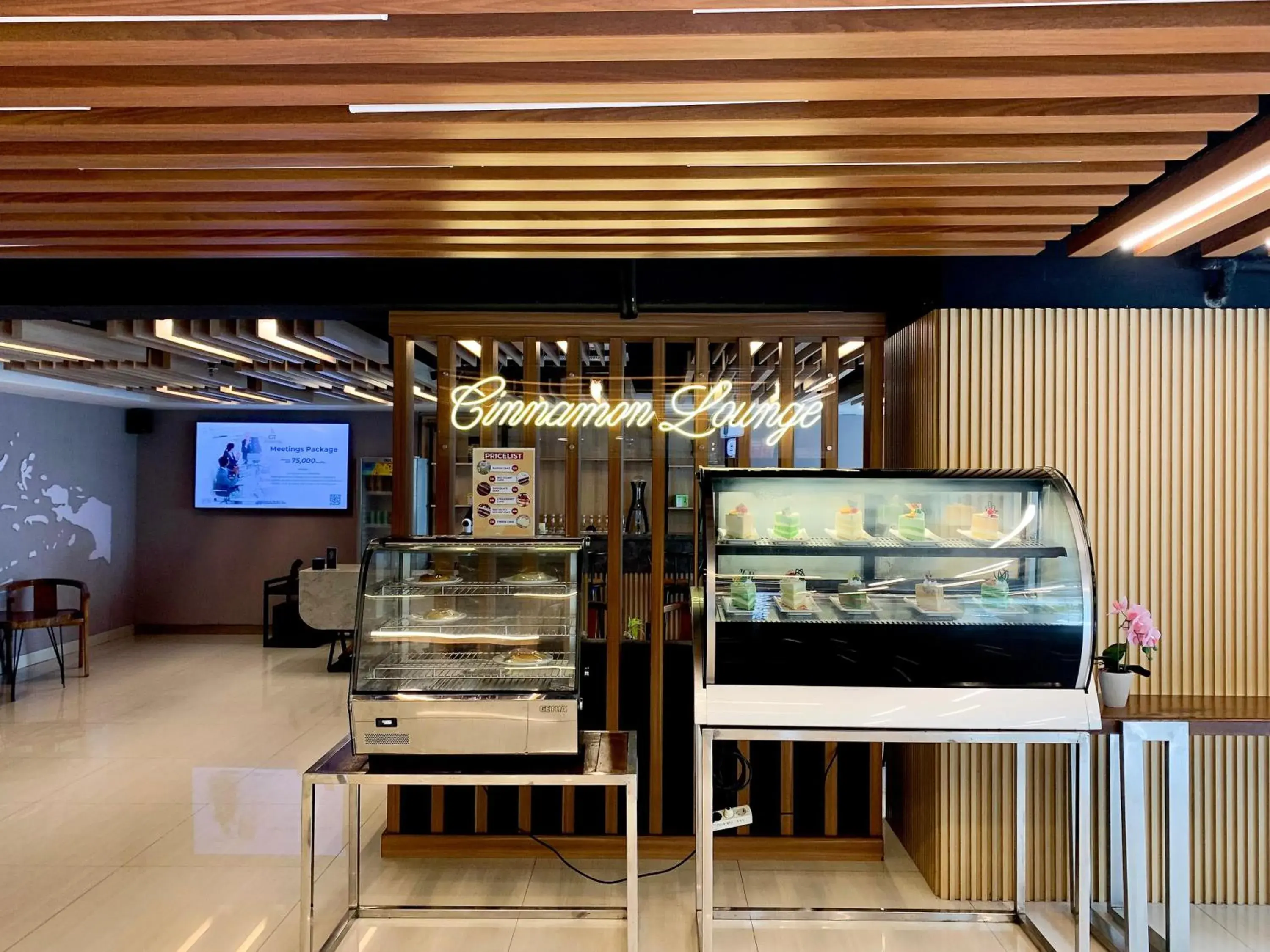 Lounge or bar in Grand Tan Banjarmasin Hotel & Convention Center Lounge or bar in Grand Tan Banjarmasin Hotel & Convention Center