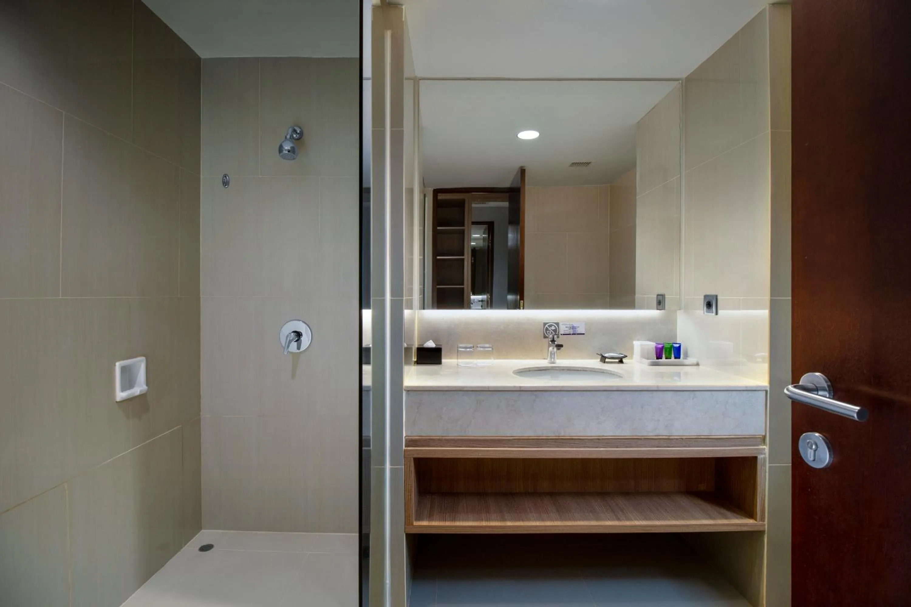 Bathroom in Grand Tan Banjarmasin Hotel & Convention Center