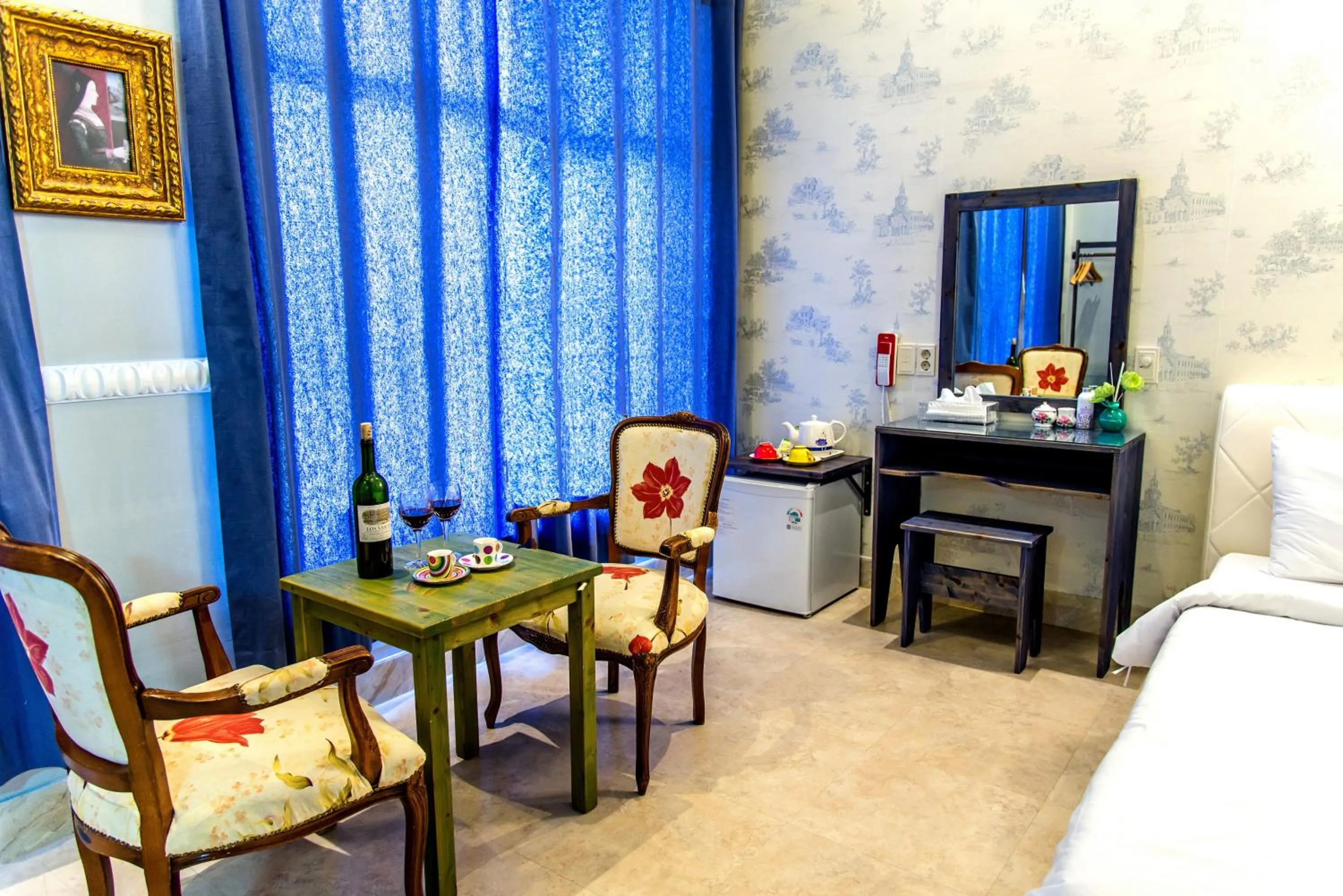 Bedroom in Hotel White House