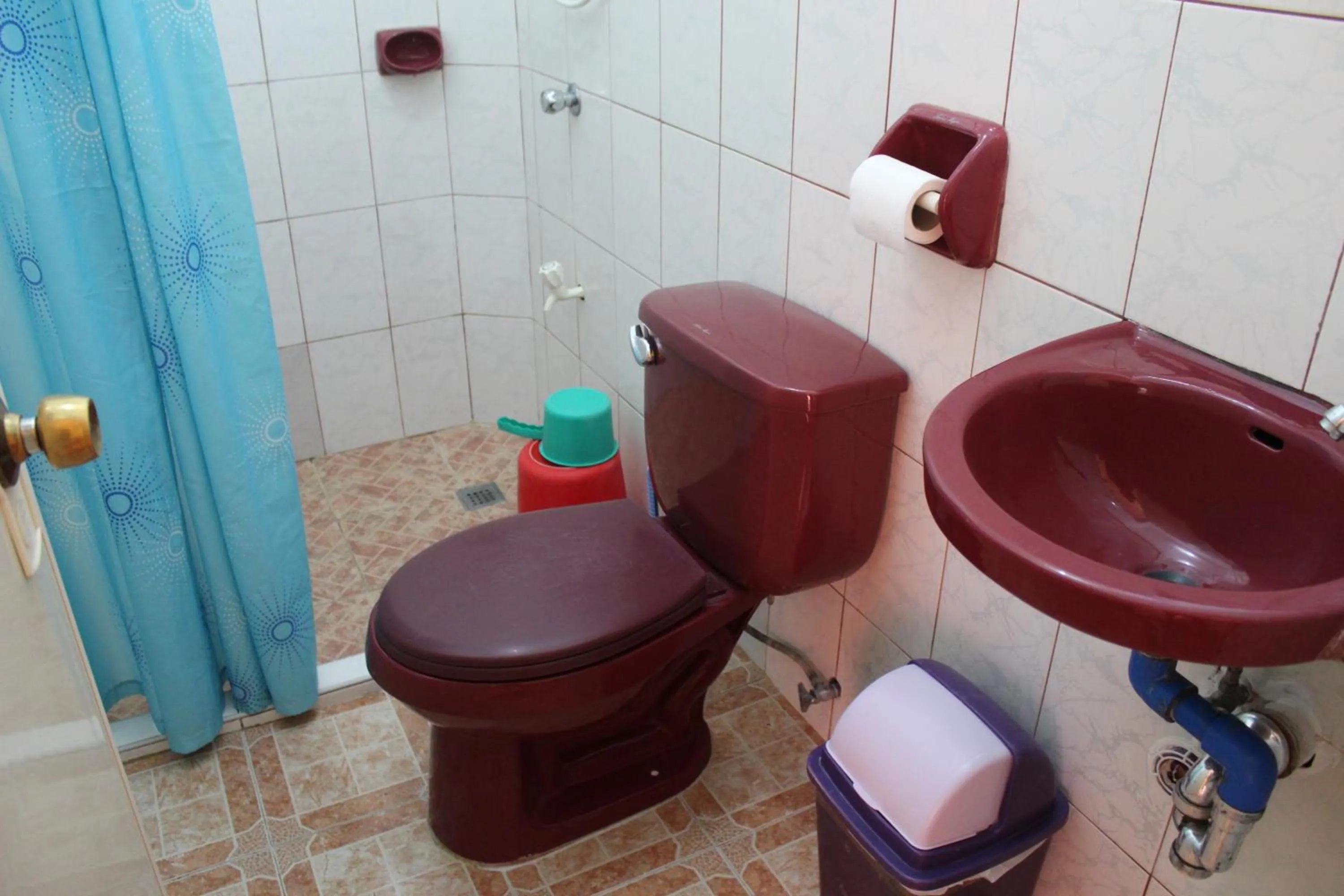 Bathroom in M&E Guesthouse