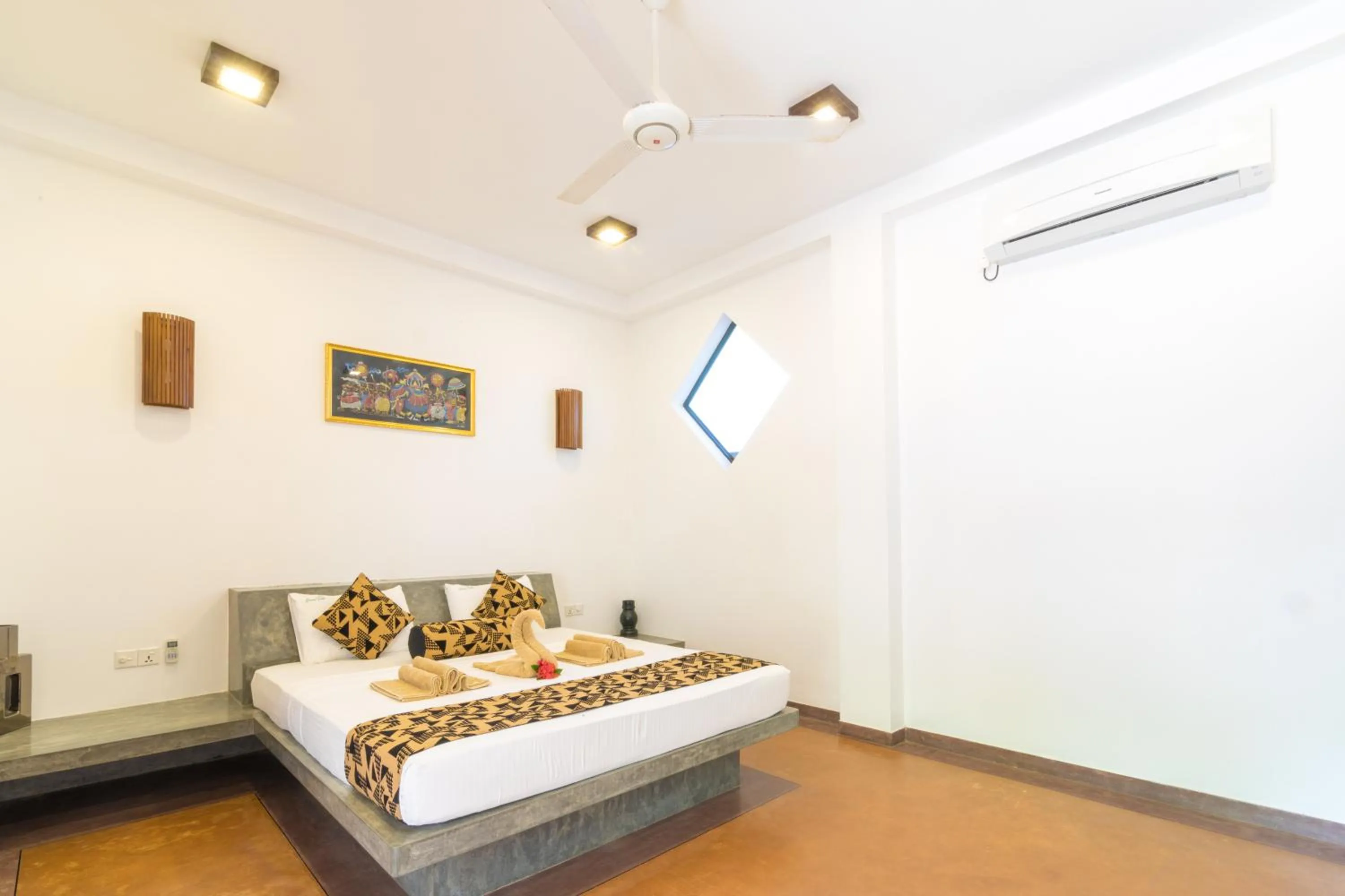 Photo of the whole room, Bed in Green Villa Unawatuna