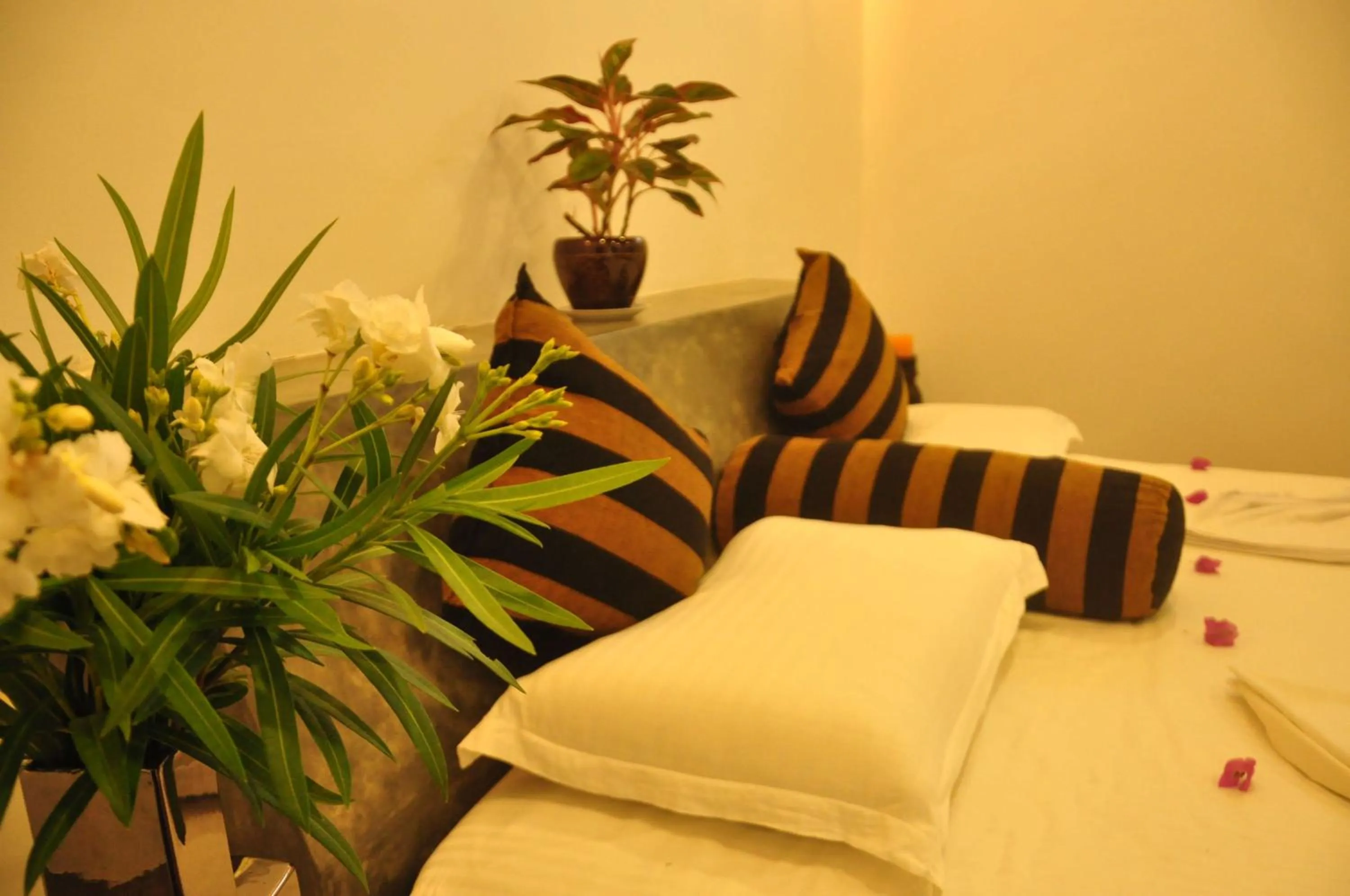 Bedroom, Bed in Green Villa Unawatuna