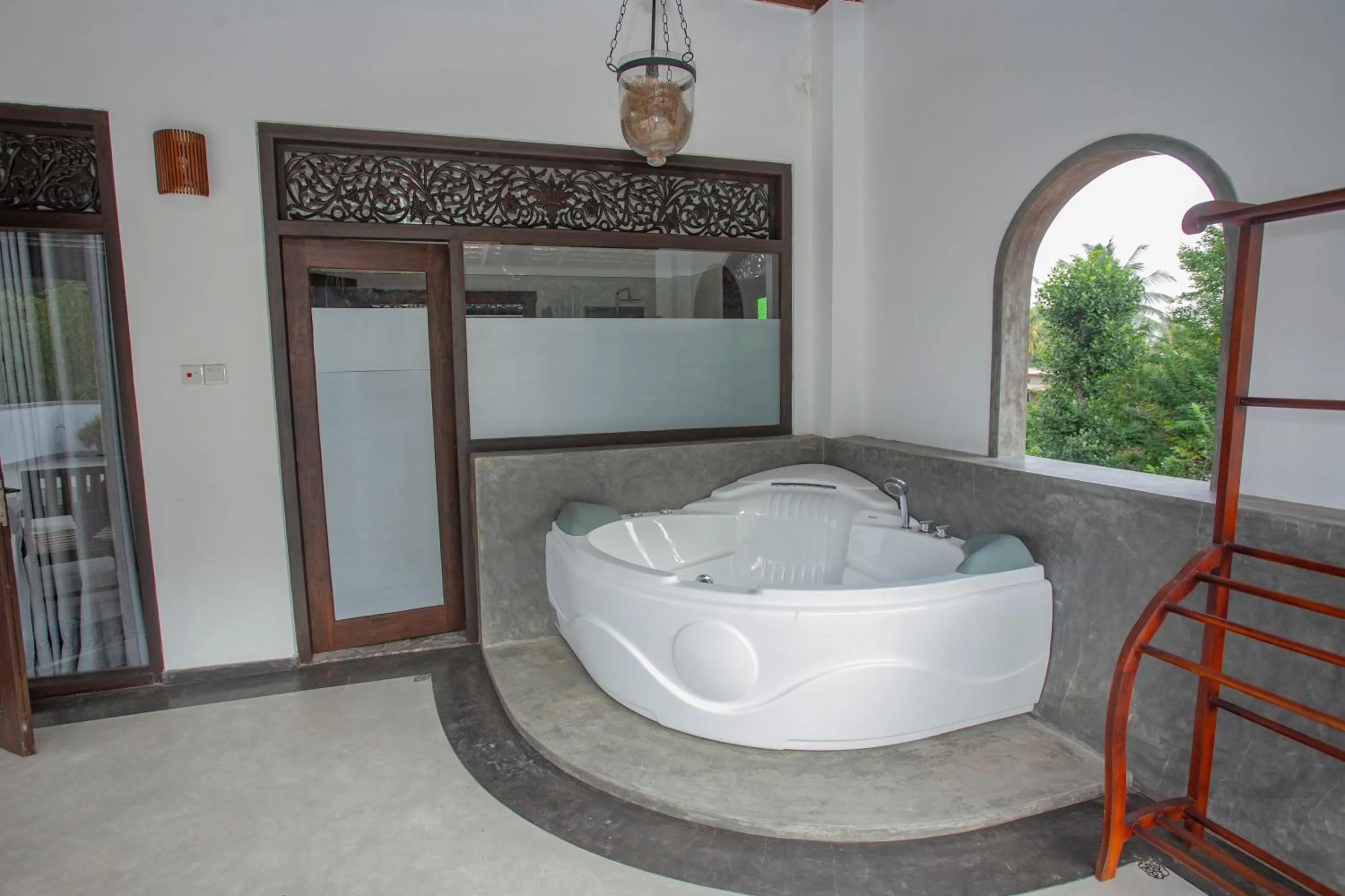 Bath in Green Villa Unawatuna