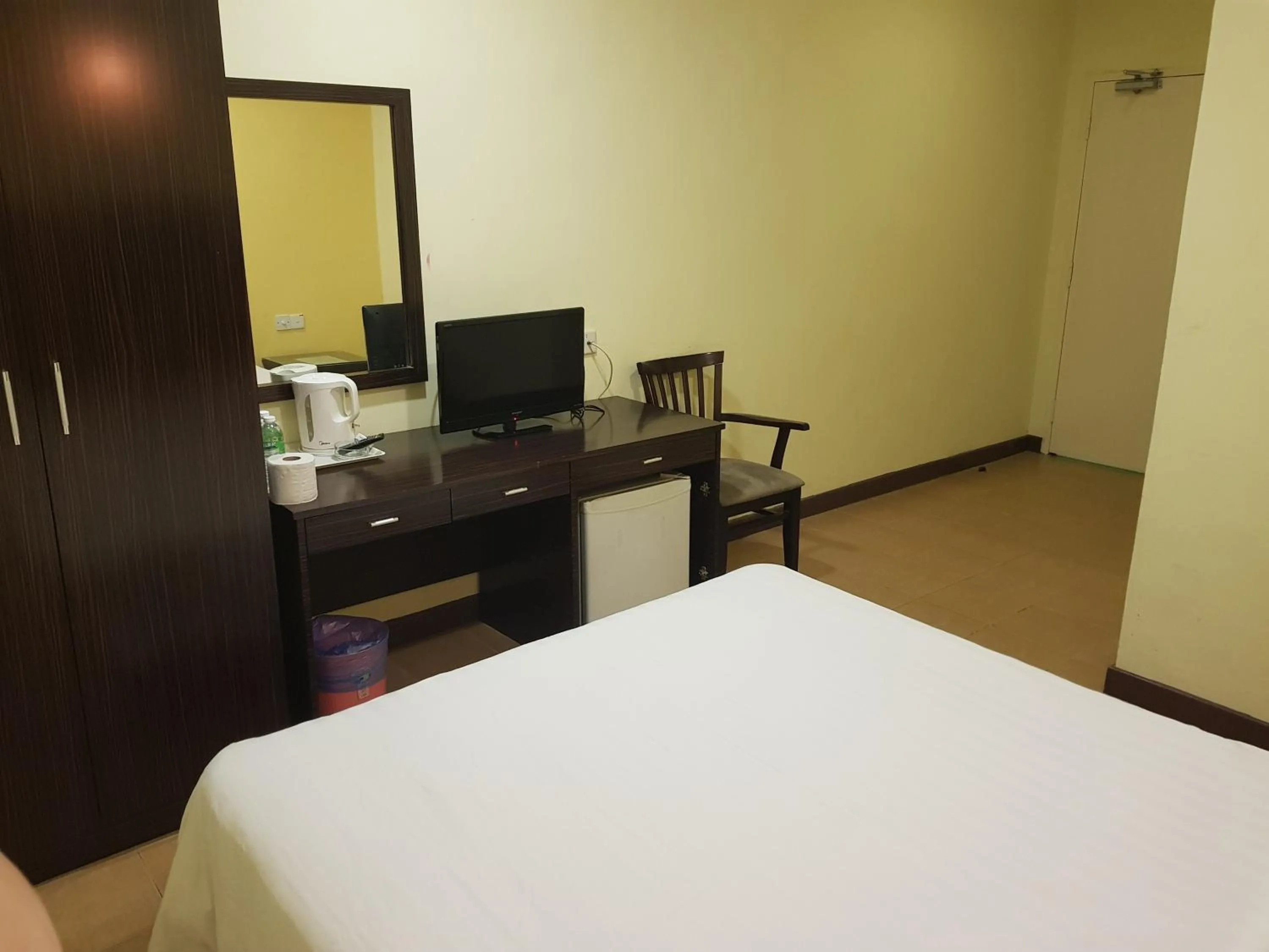 TV and multimedia, Bed in New City Hotel