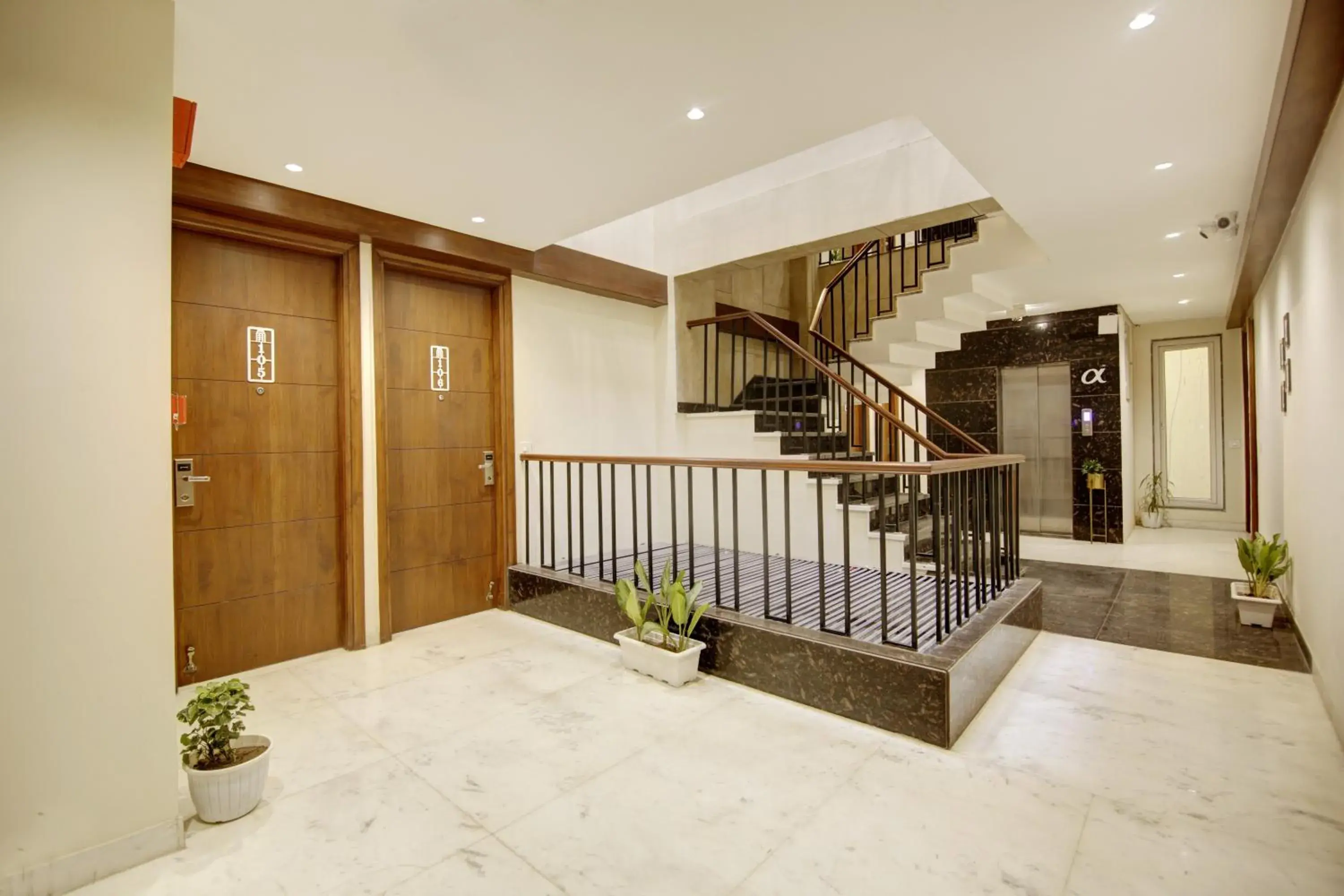 Property building in FlxHo Quad - Luxury Studio Apart Hotel DLF Cyber City Property building in FlxHo Quad - Luxury Studio Apart Hotel DLF Cyber City