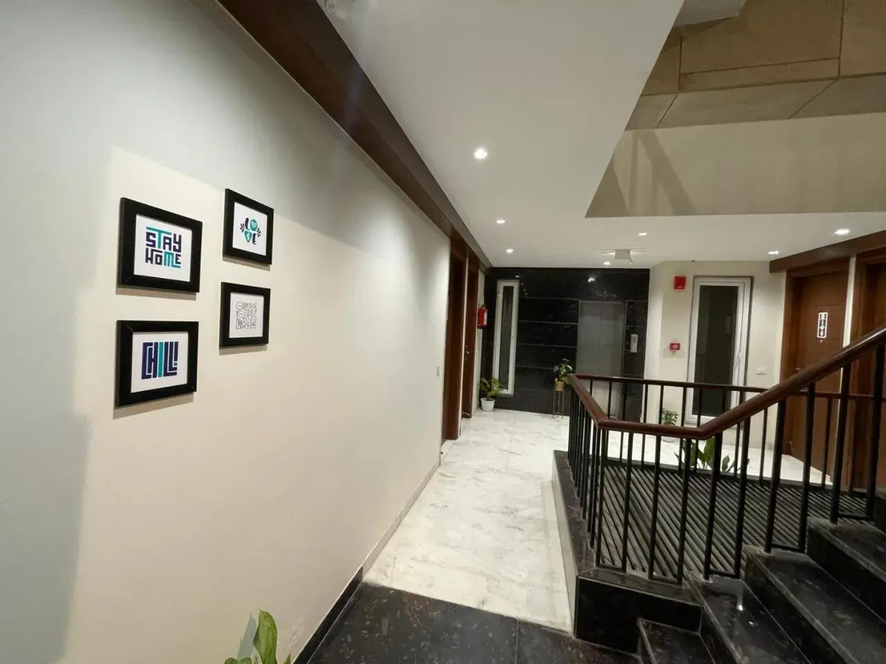 Property building in FlxHo Quad - Luxury Studio Apart Hotel DLF Cyber City Property building in FlxHo Quad - Luxury Studio Apart Hotel DLF Cyber City