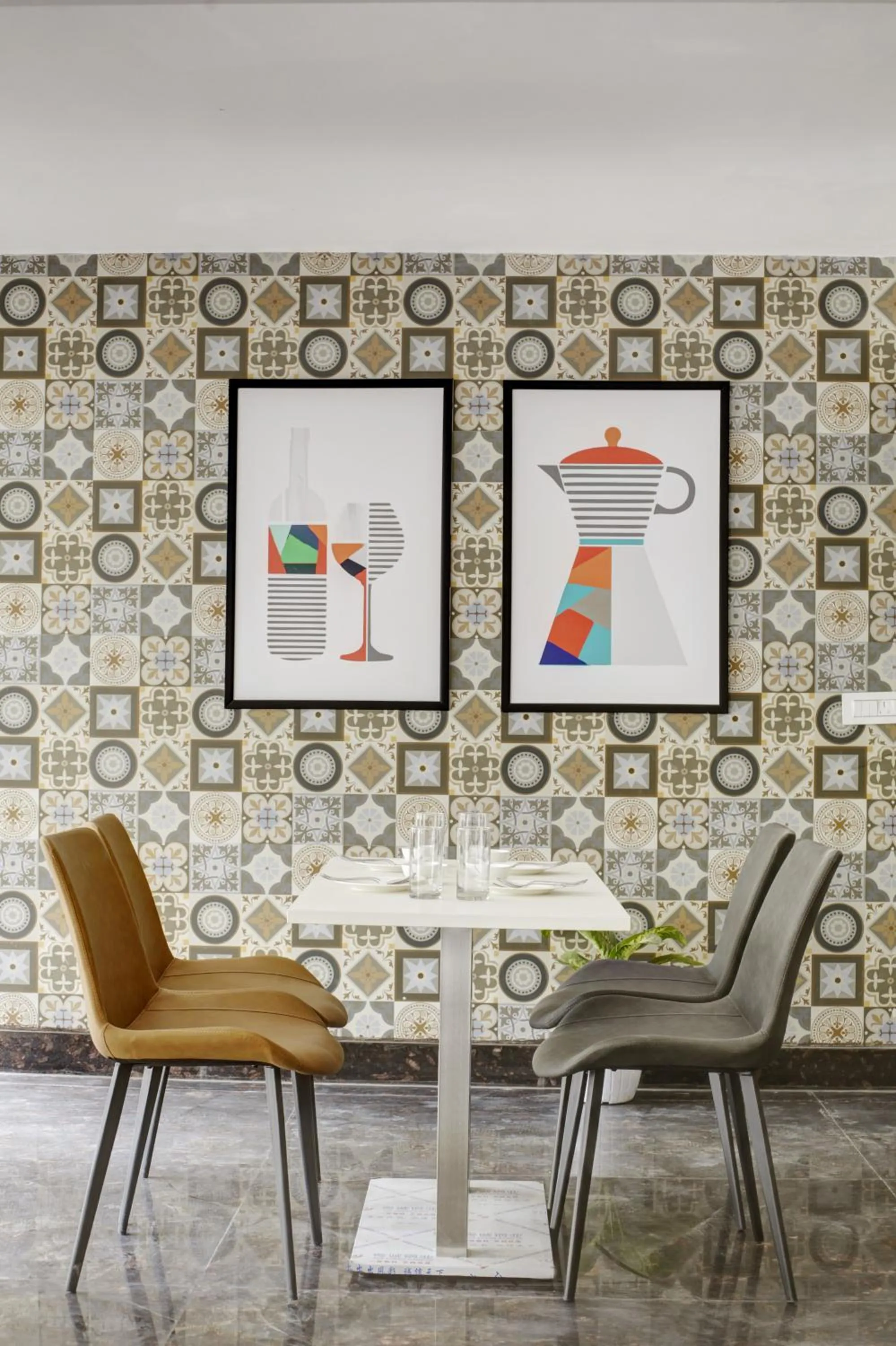 Restaurant/places to eat in FlxHo Quad - Luxury Studio Apart Hotel DLF Cyber City