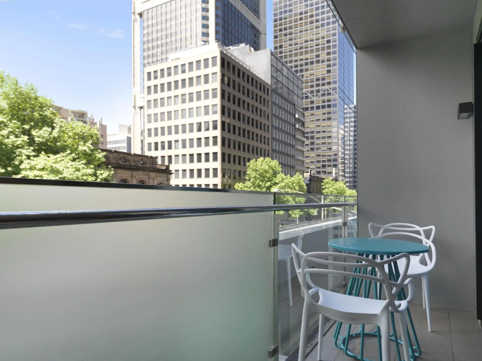 Patio in Wyndham Hotel Melbourne