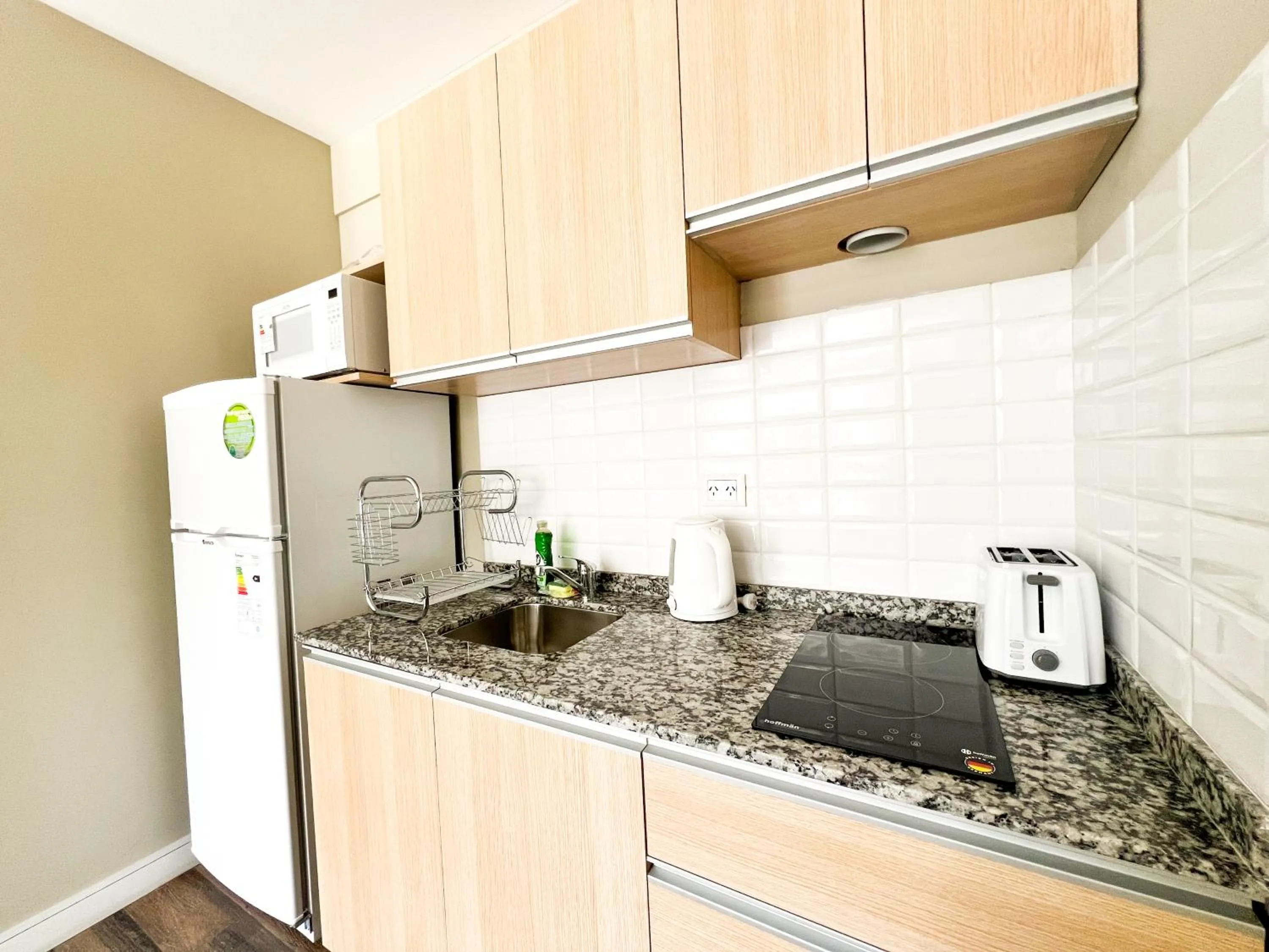Guemes Apartments