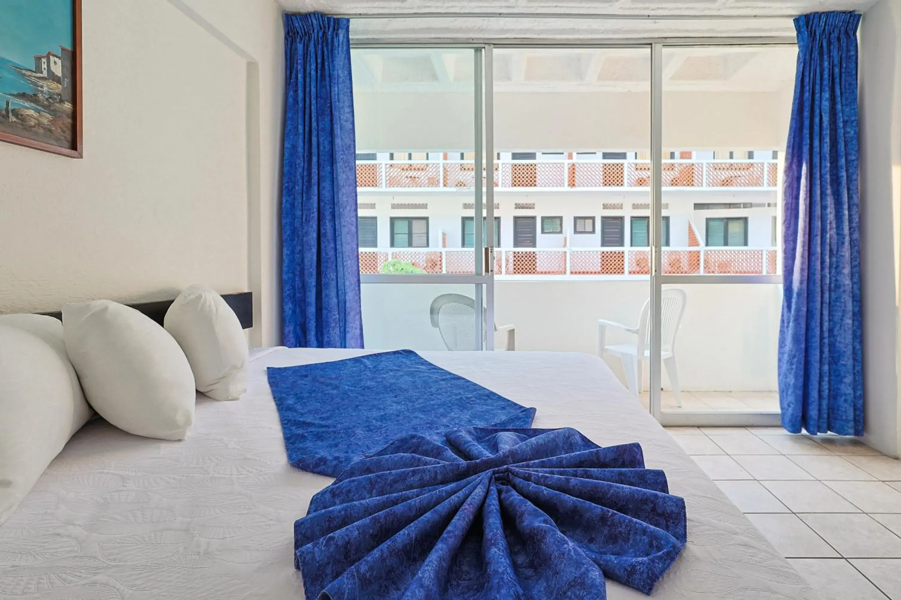 Bedroom, Bed in Hotel Delfín Vista Pier Beach Front Bedroom, Bed in Hotel Delfín Vista Pier Beach Front