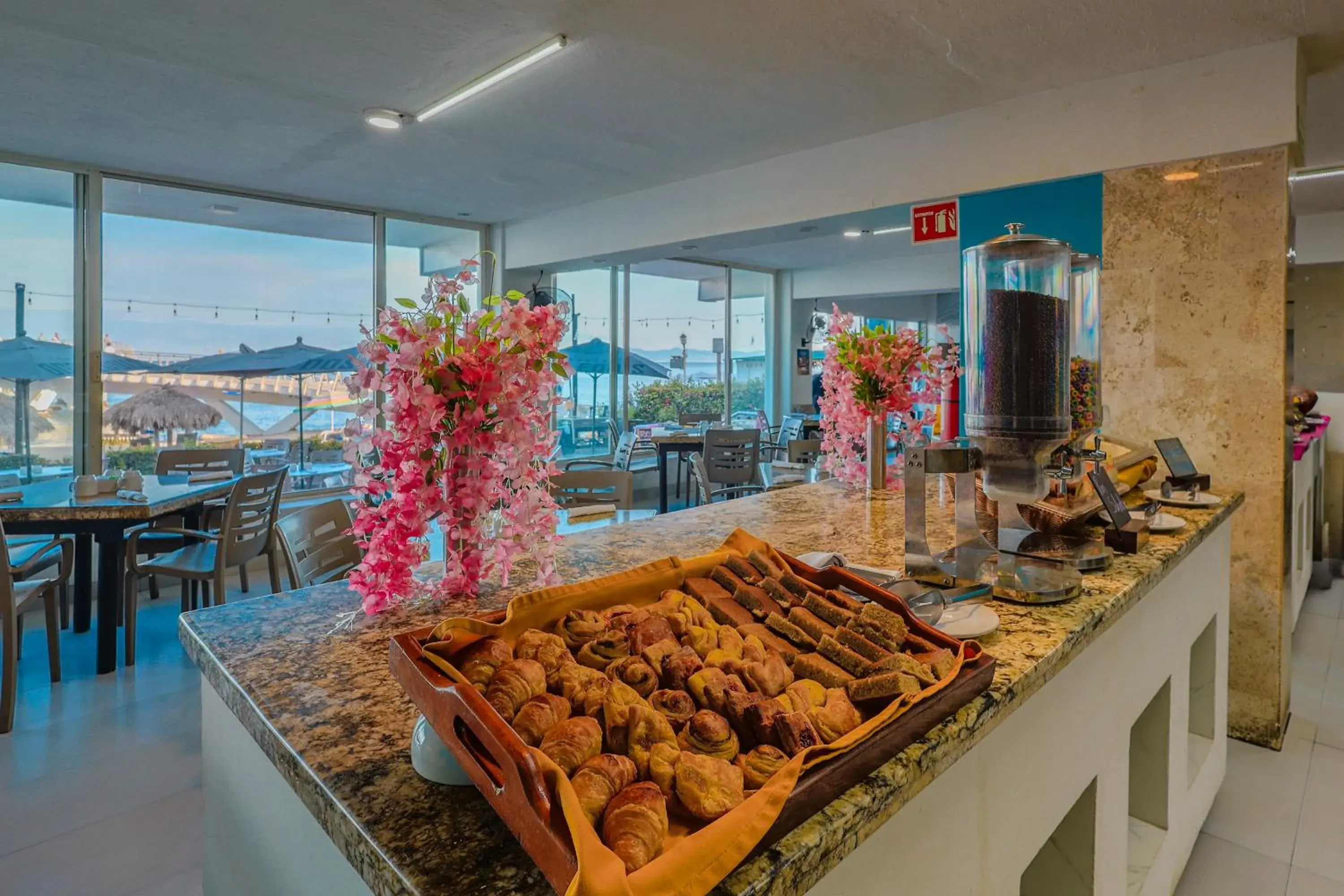Buffet breakfast in Hotel Delfín Vista Pier Beach Front Buffet breakfast in Hotel Delfín Vista Pier Beach Front
