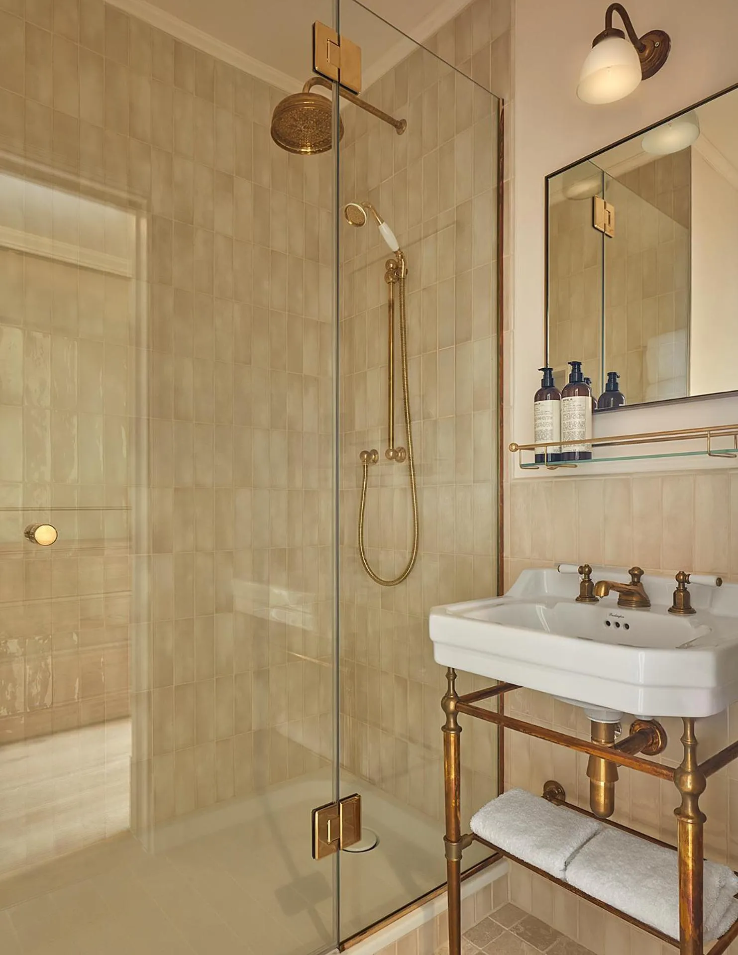 Bathroom in Miiro Templeton Garden