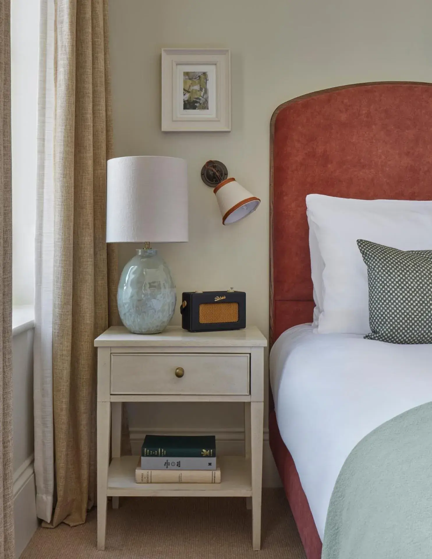 Bed in Miiro Templeton Garden Bed in Miiro Templeton Garden