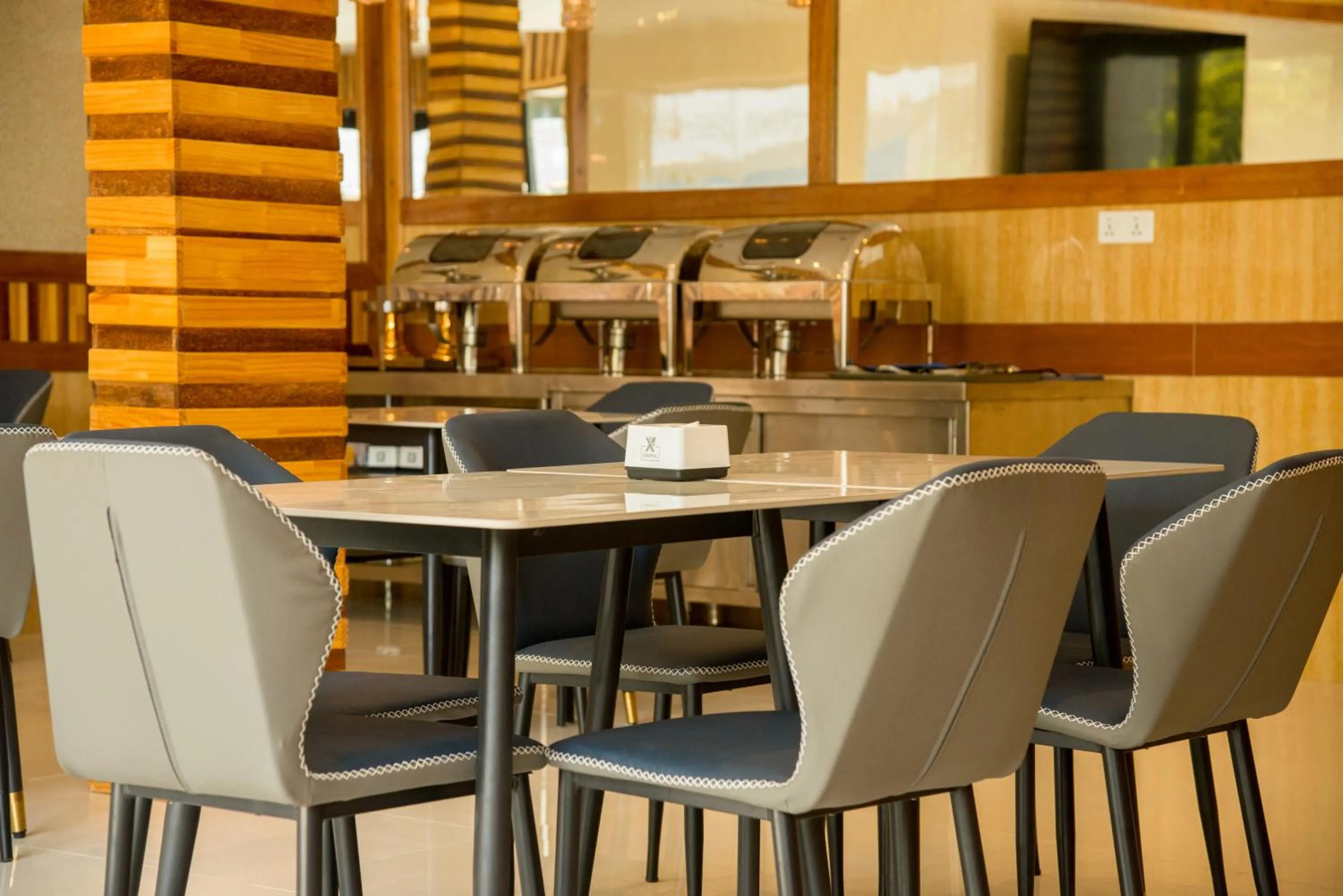 Restaurant/places to eat in AIMI Beach, Gulhi Island, Maldives