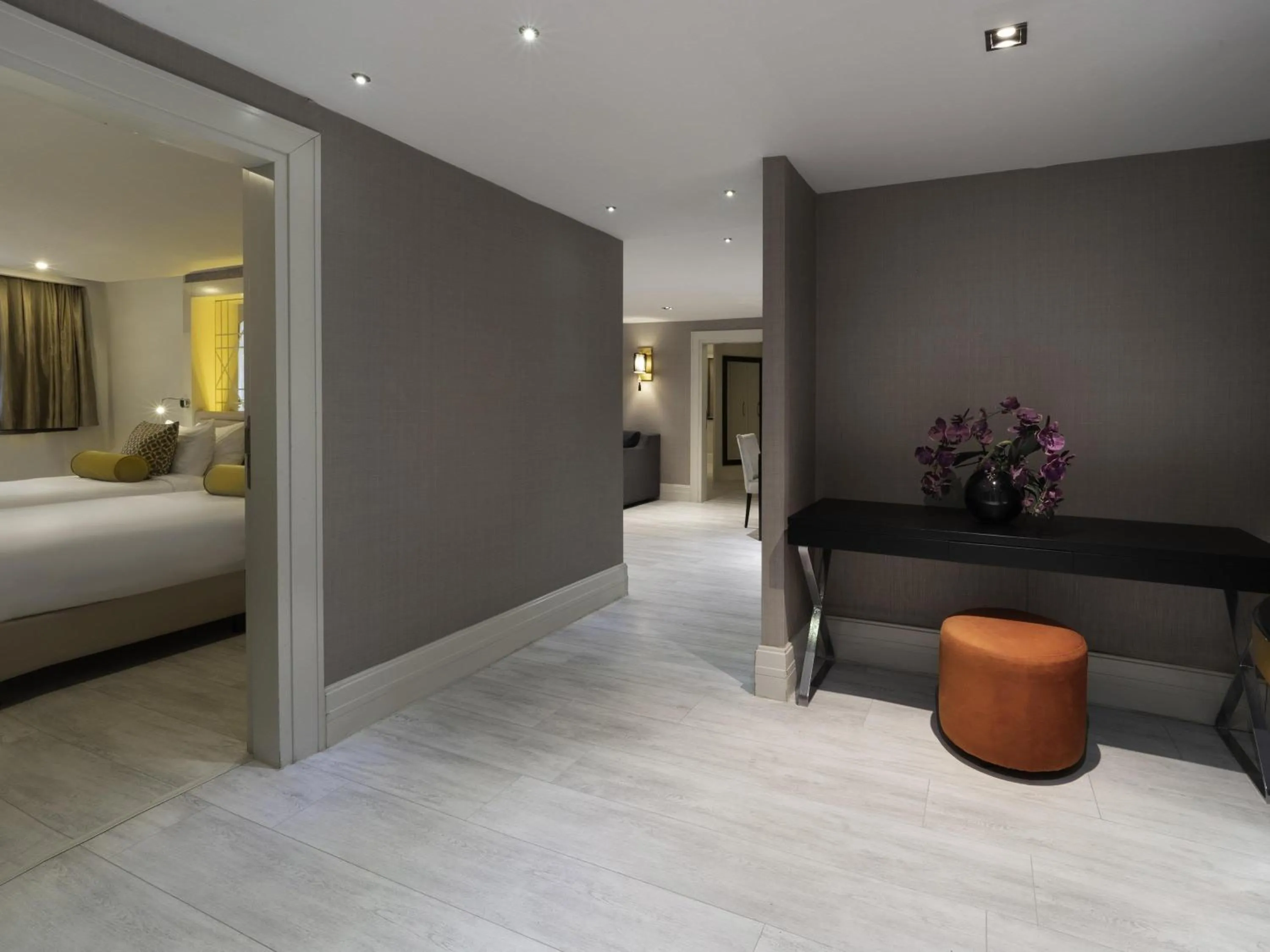 Bedroom, Bed in Mercure Istanbul Bomonti