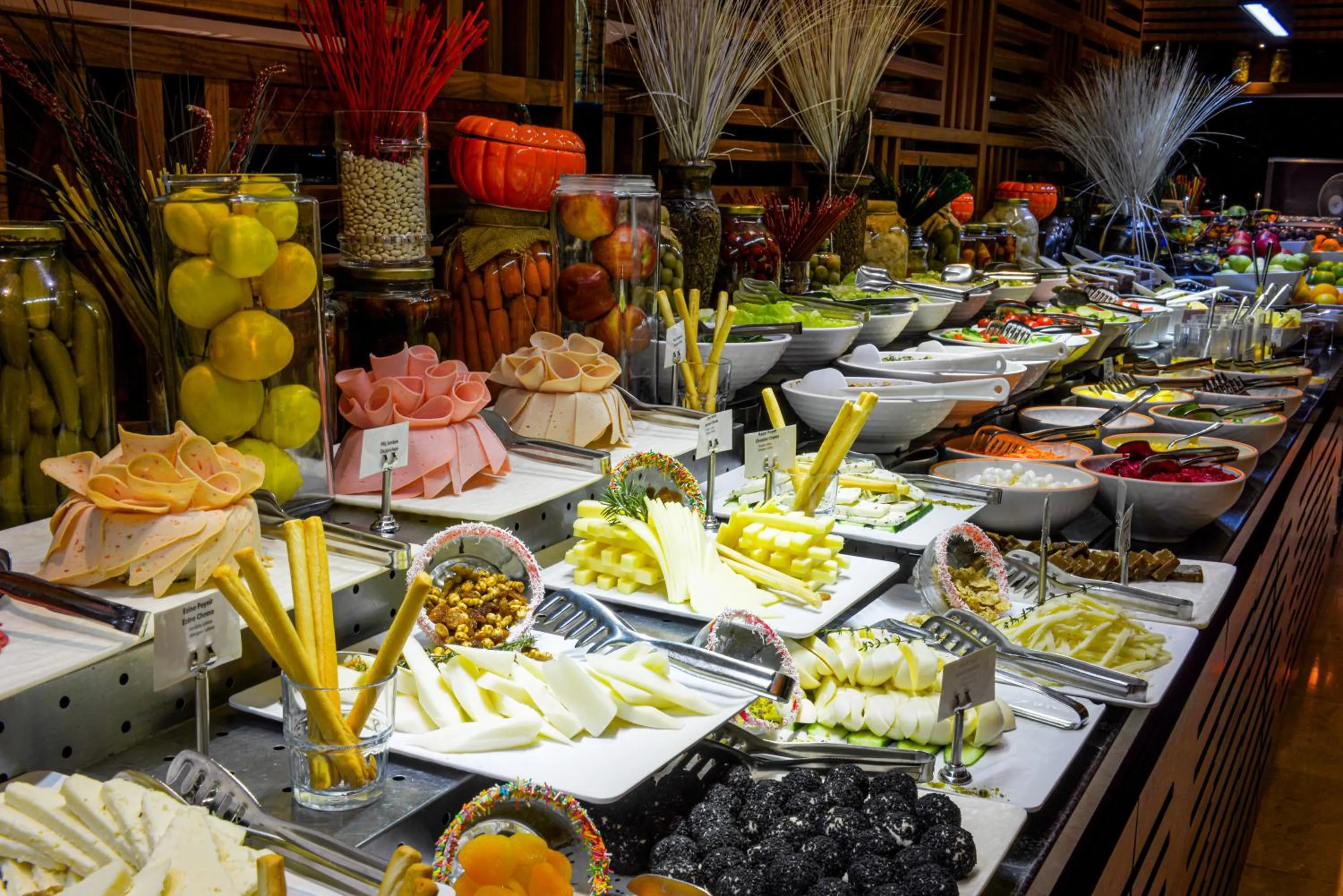 Restaurant/places to eat in Mercure Istanbul Bomonti