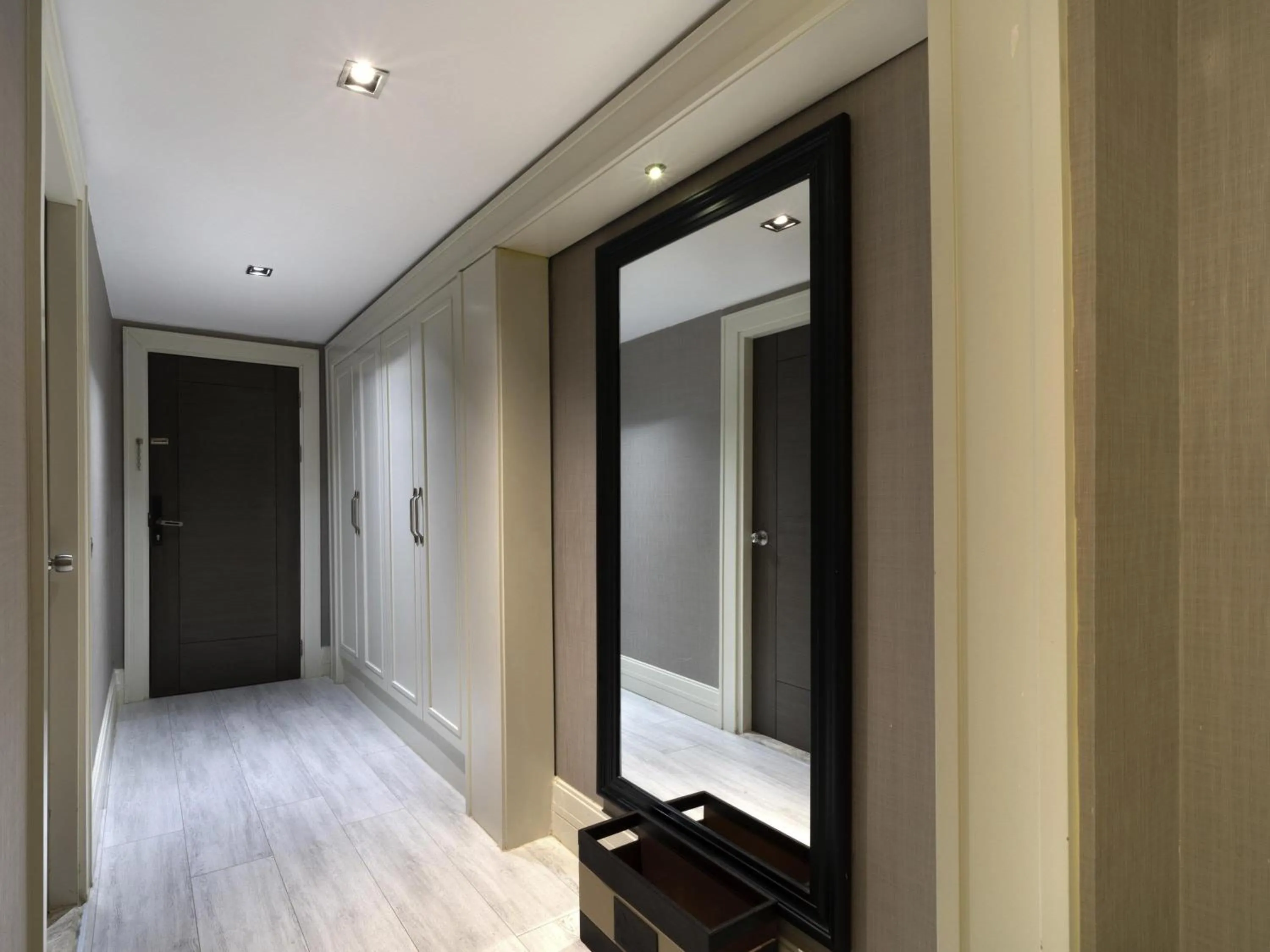 Bedroom in Mercure Istanbul Bomonti