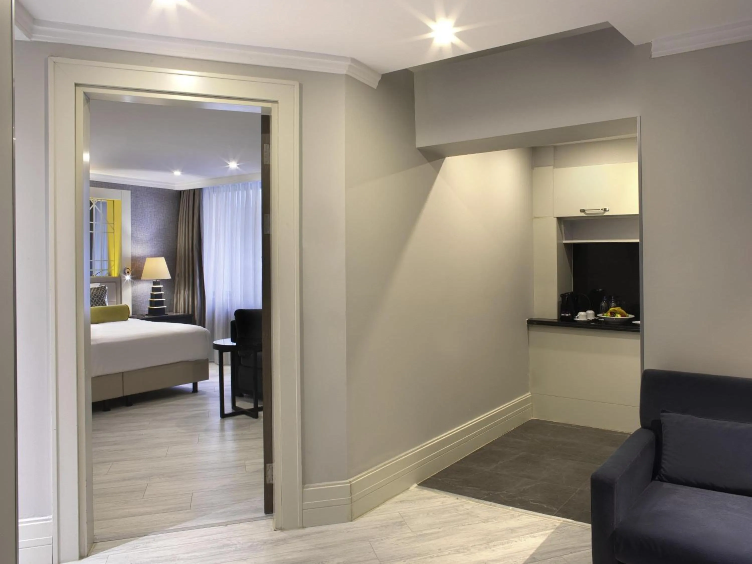 Bedroom, Bed in Mercure Istanbul Bomonti