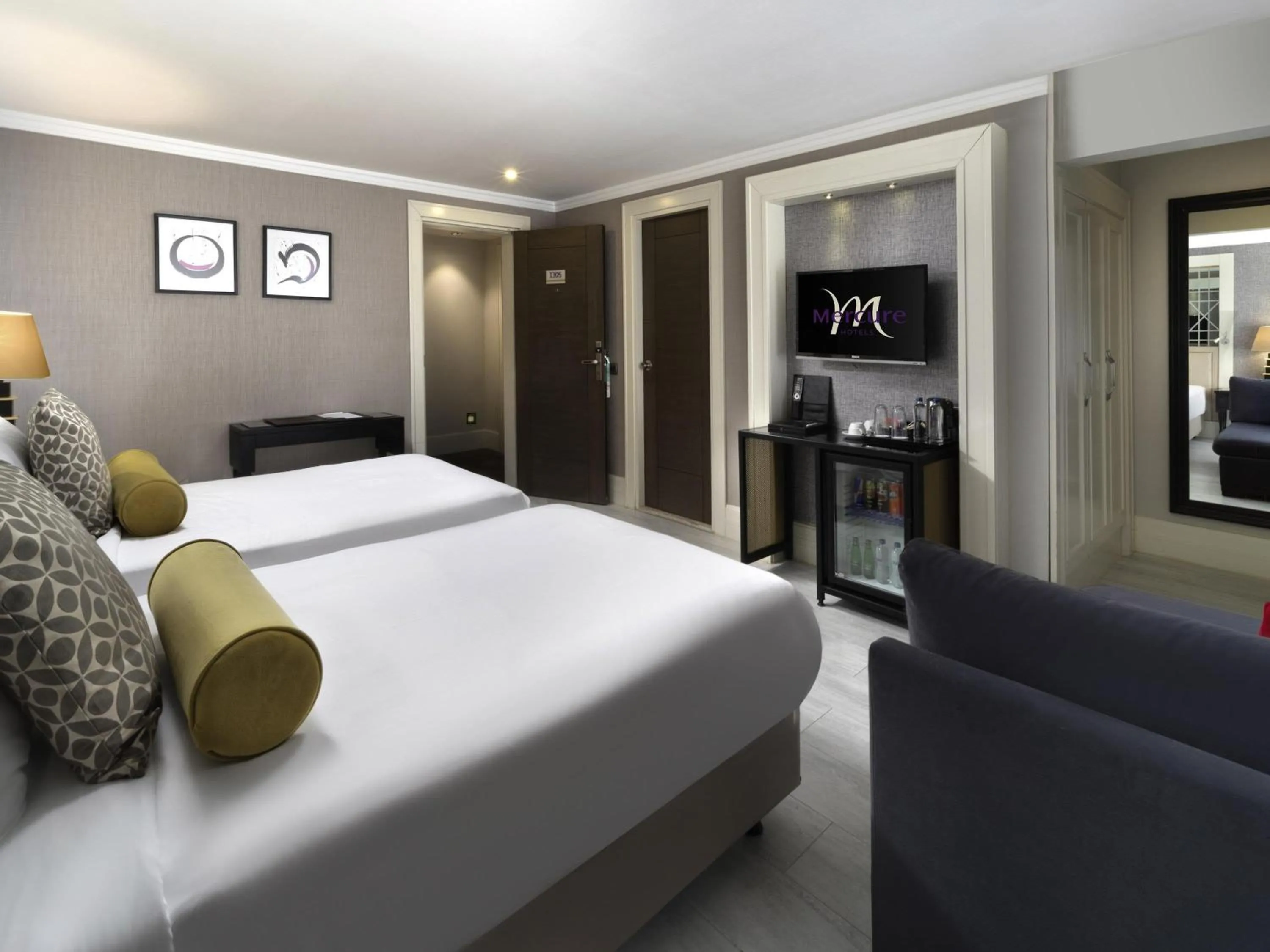 Bedroom, Bed in Mercure Istanbul Bomonti