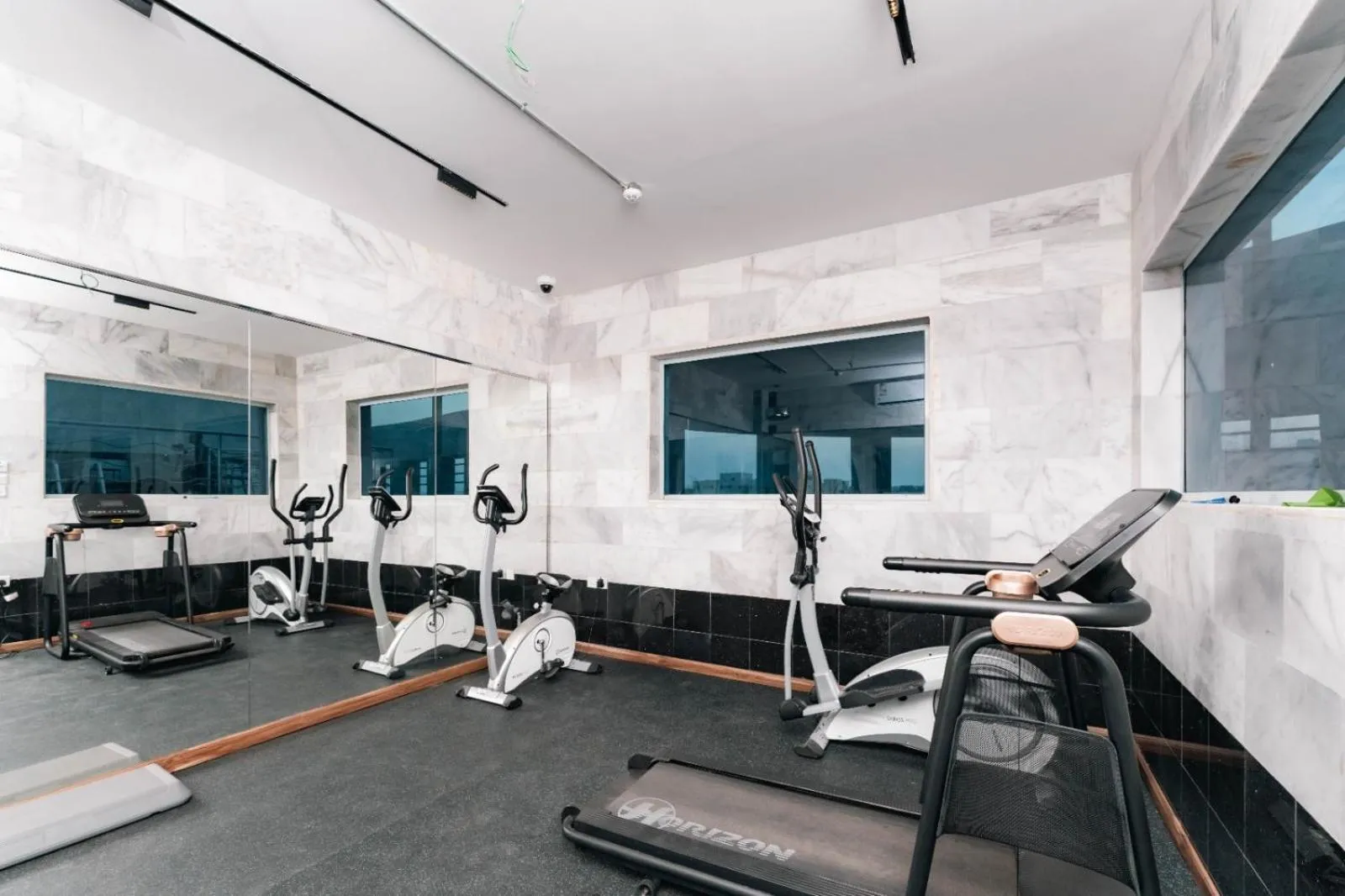 Fitness centre/facilities in Aluya Hotel