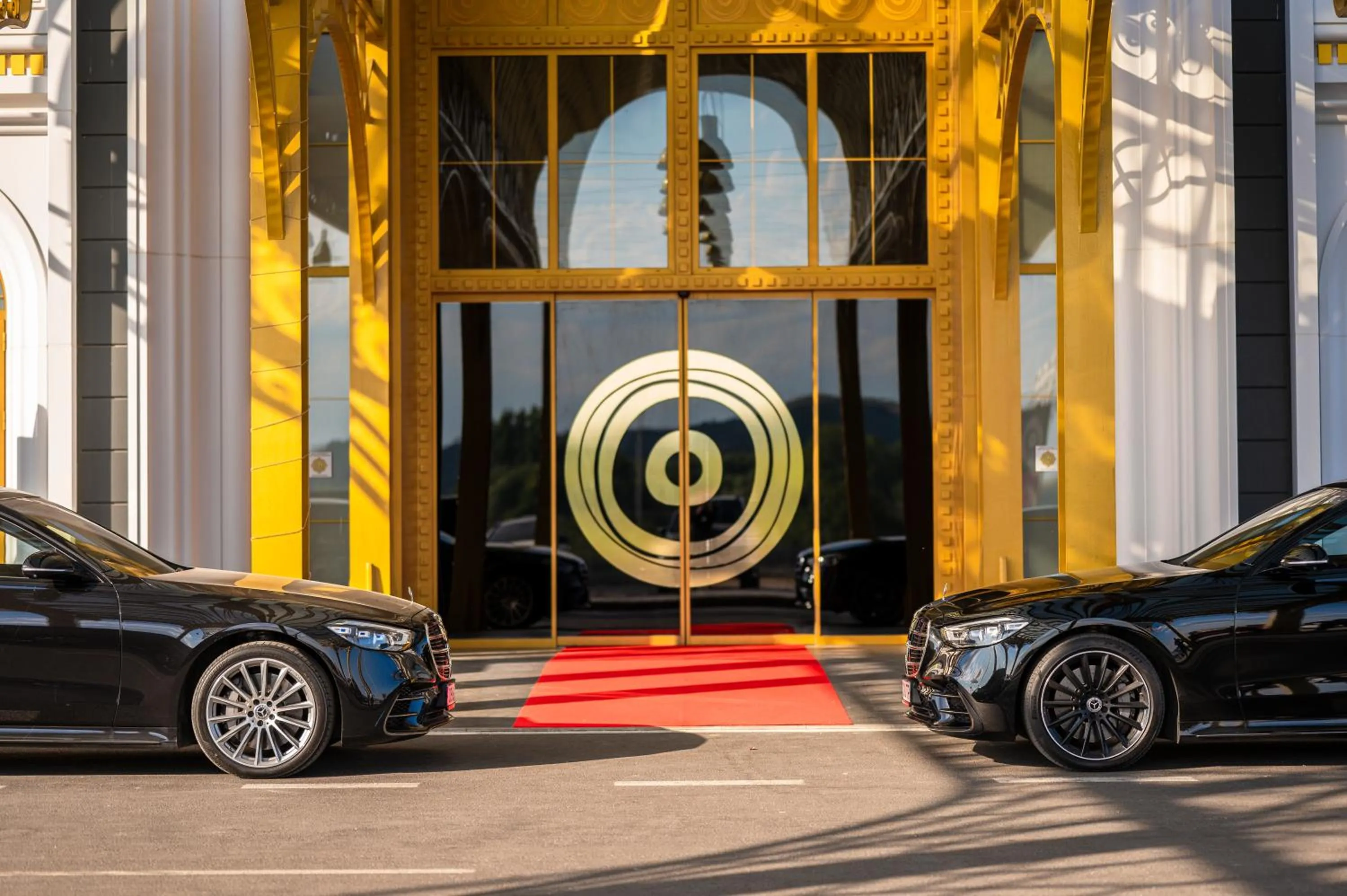 GoldenEye Hotel & Casino