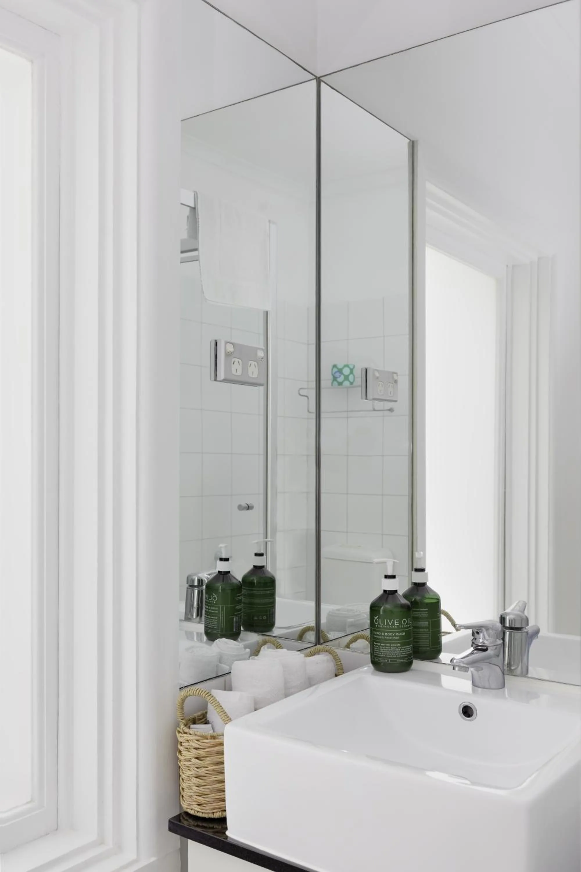 MAC St Kilda Acland St by Melbourne Apartment Collection