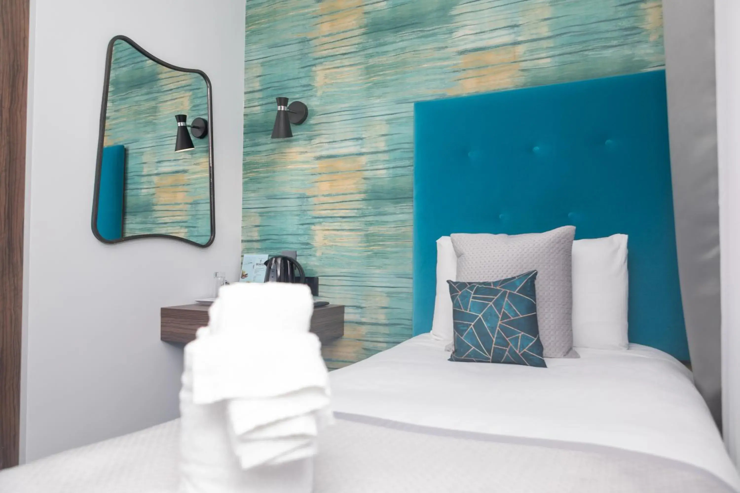 Bed in Paddington Park Hotel Bed in Paddington Park Hotel