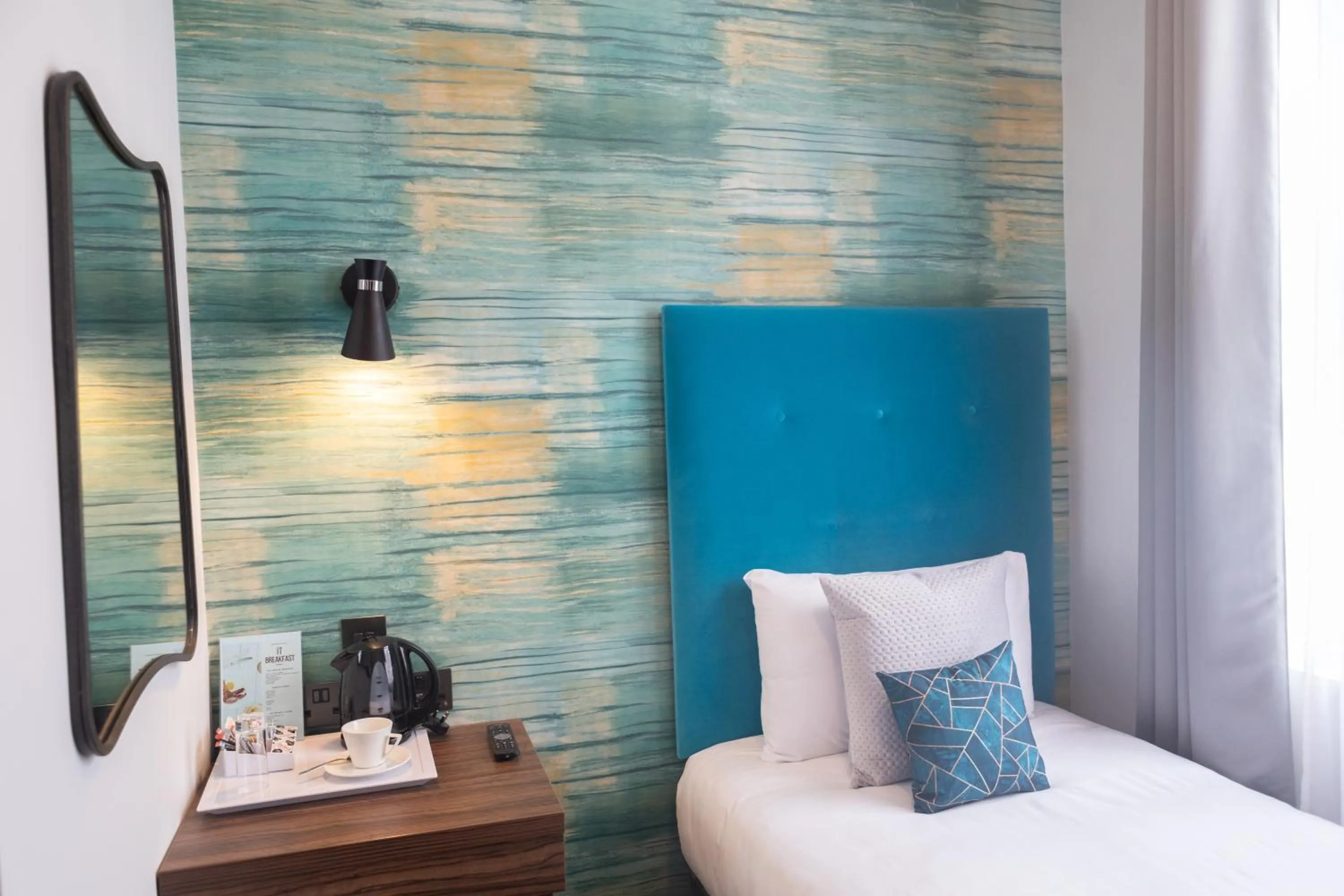 Bedroom, Bed in Paddington Park Hotel