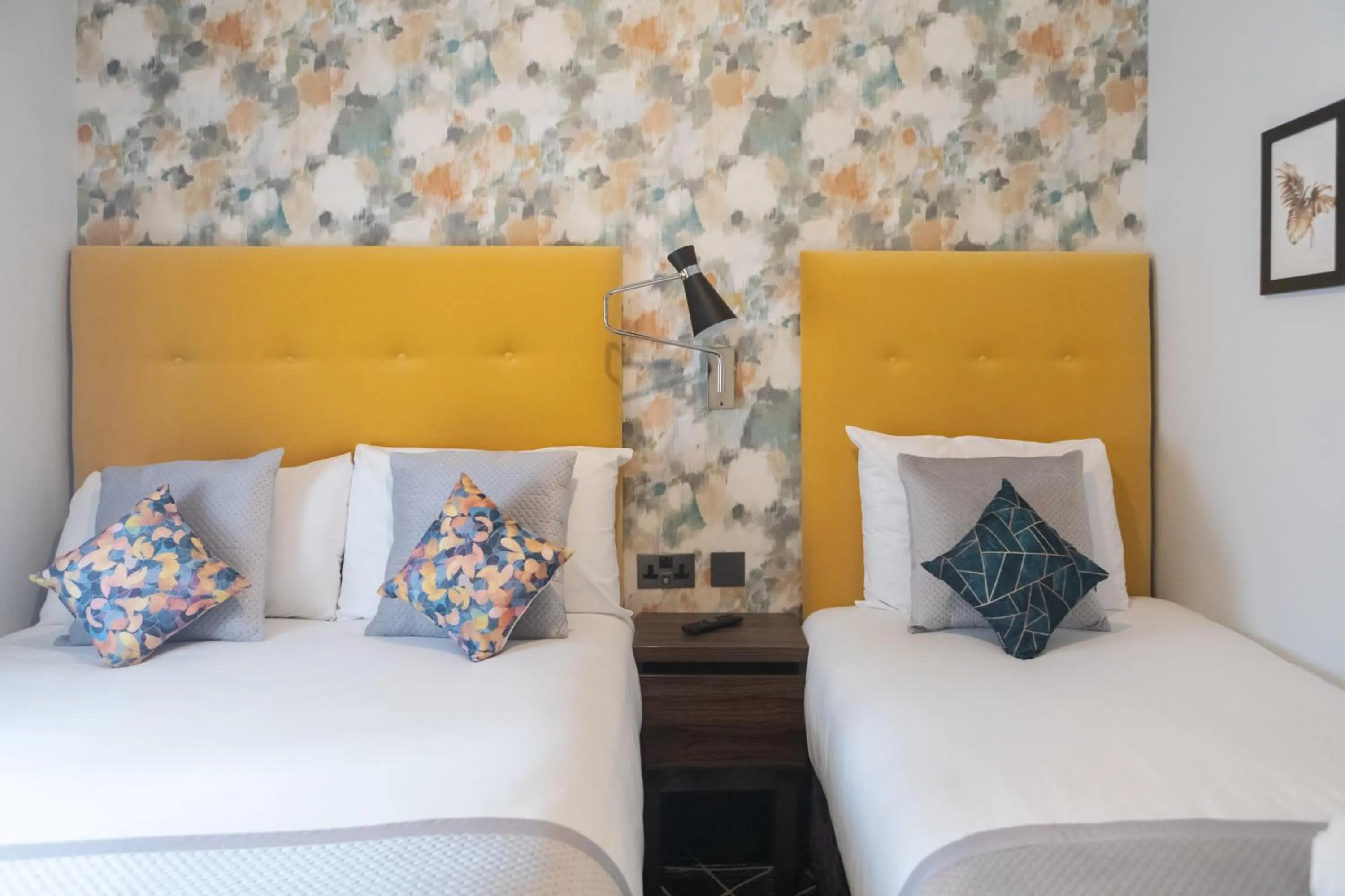 Bed in Paddington Park Hotel