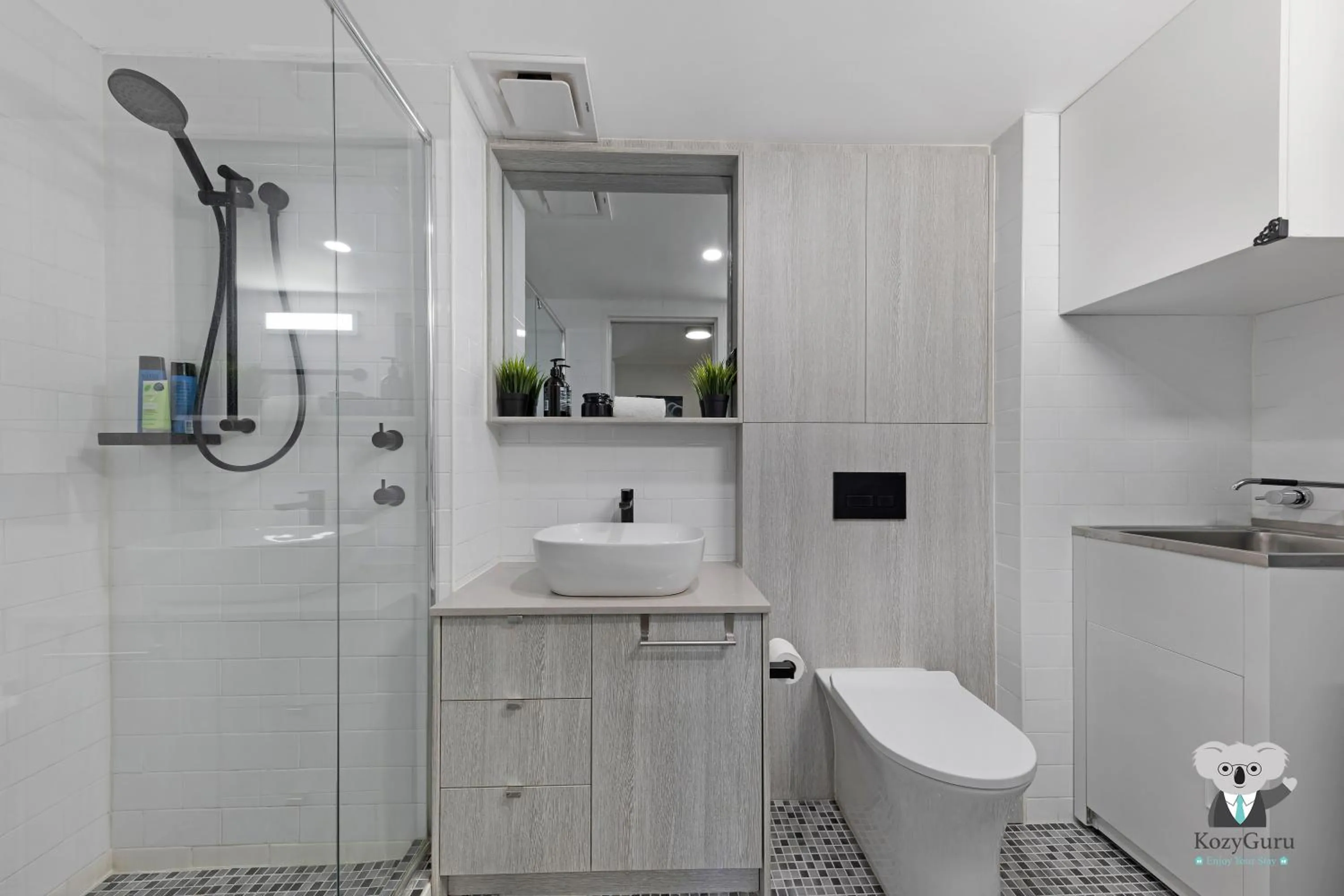 KozyGuru | Surry Hills | Prime Location & Parking