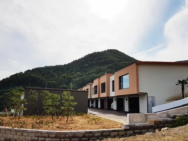 Gyeongnam goseong Hotel With7