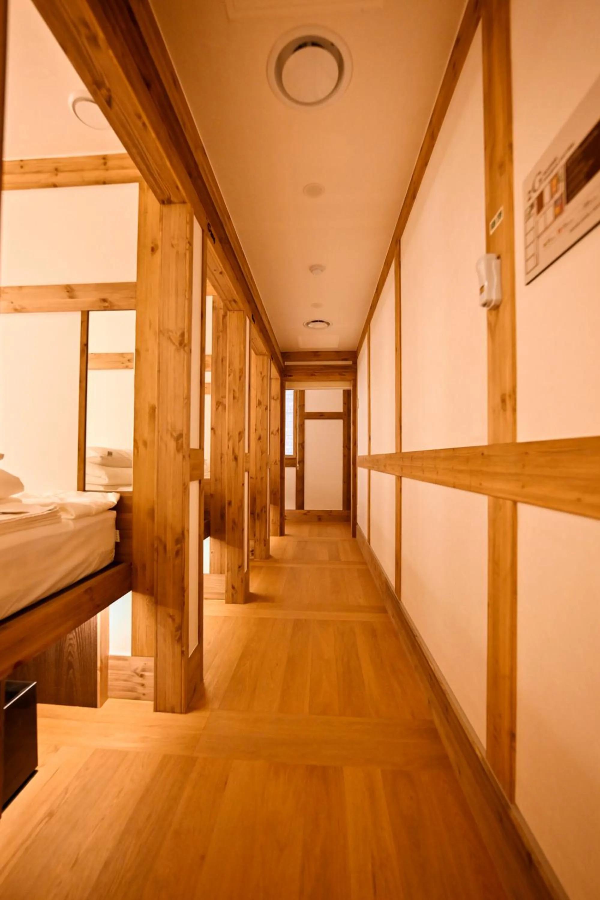 Photo of the whole room, Bed in Hanok Hotel DAAM Seoul