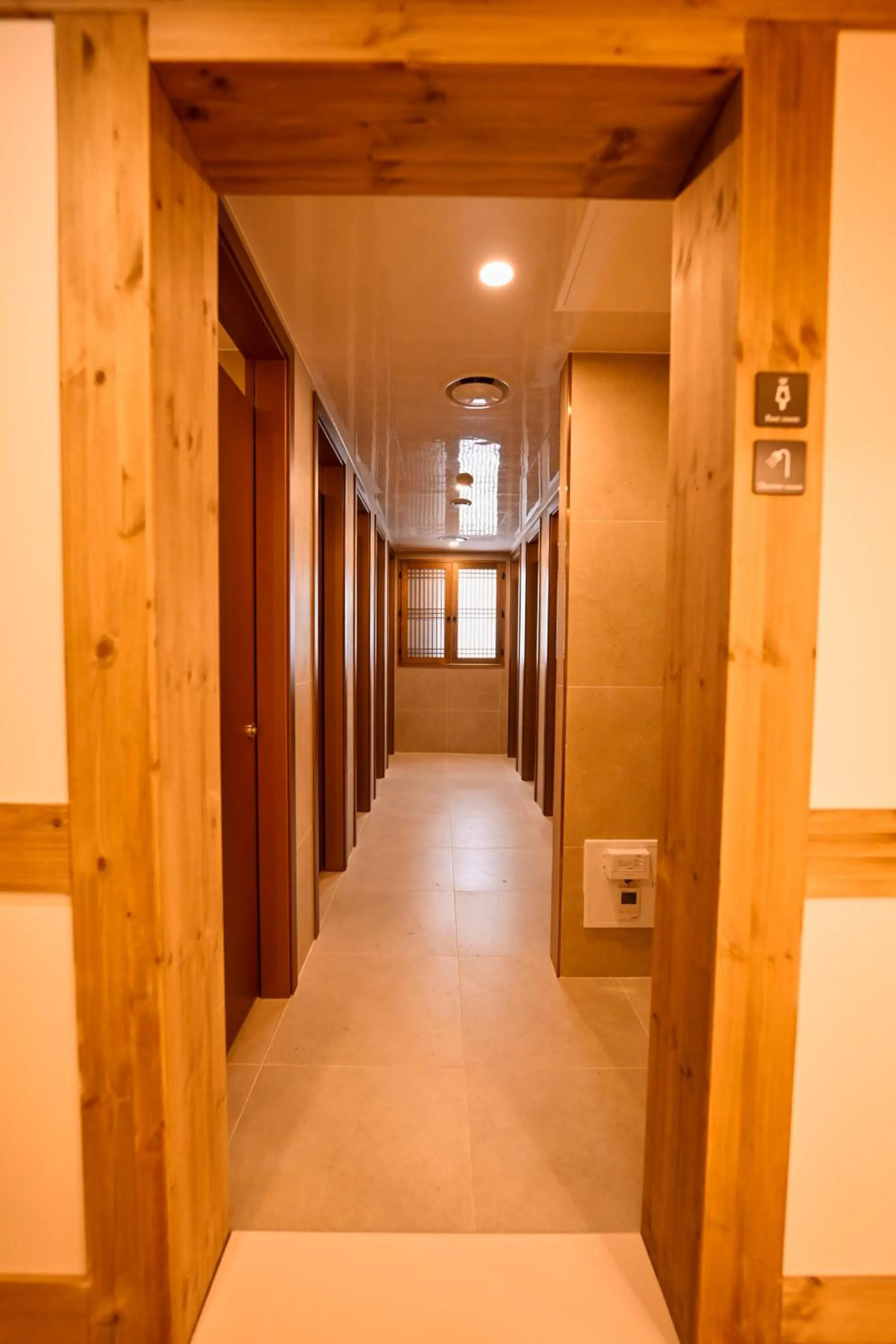 Shower in Hanok Hotel DAAM Seoul