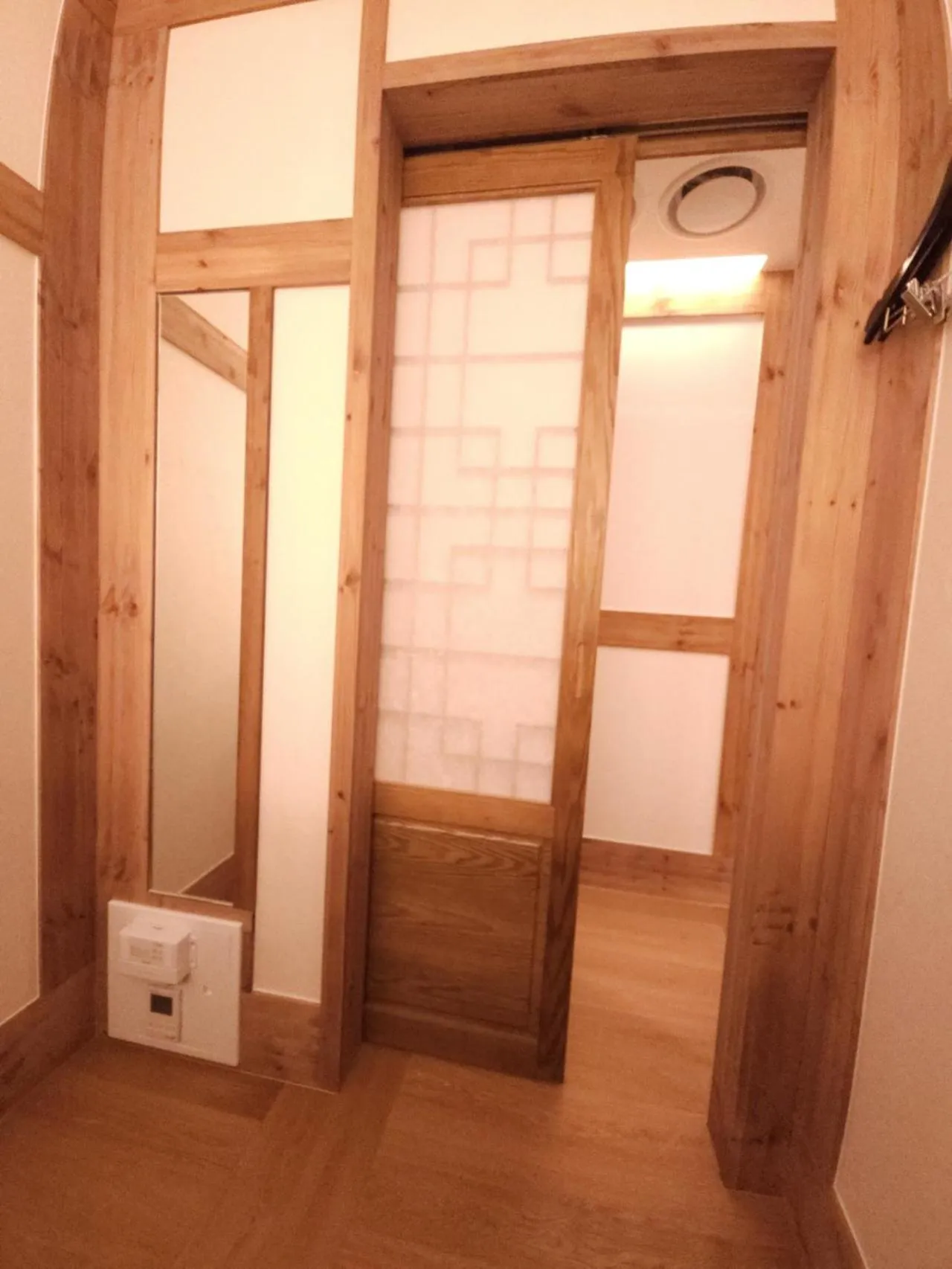 Decorative detail in Hanok Hotel DAAM Seoul