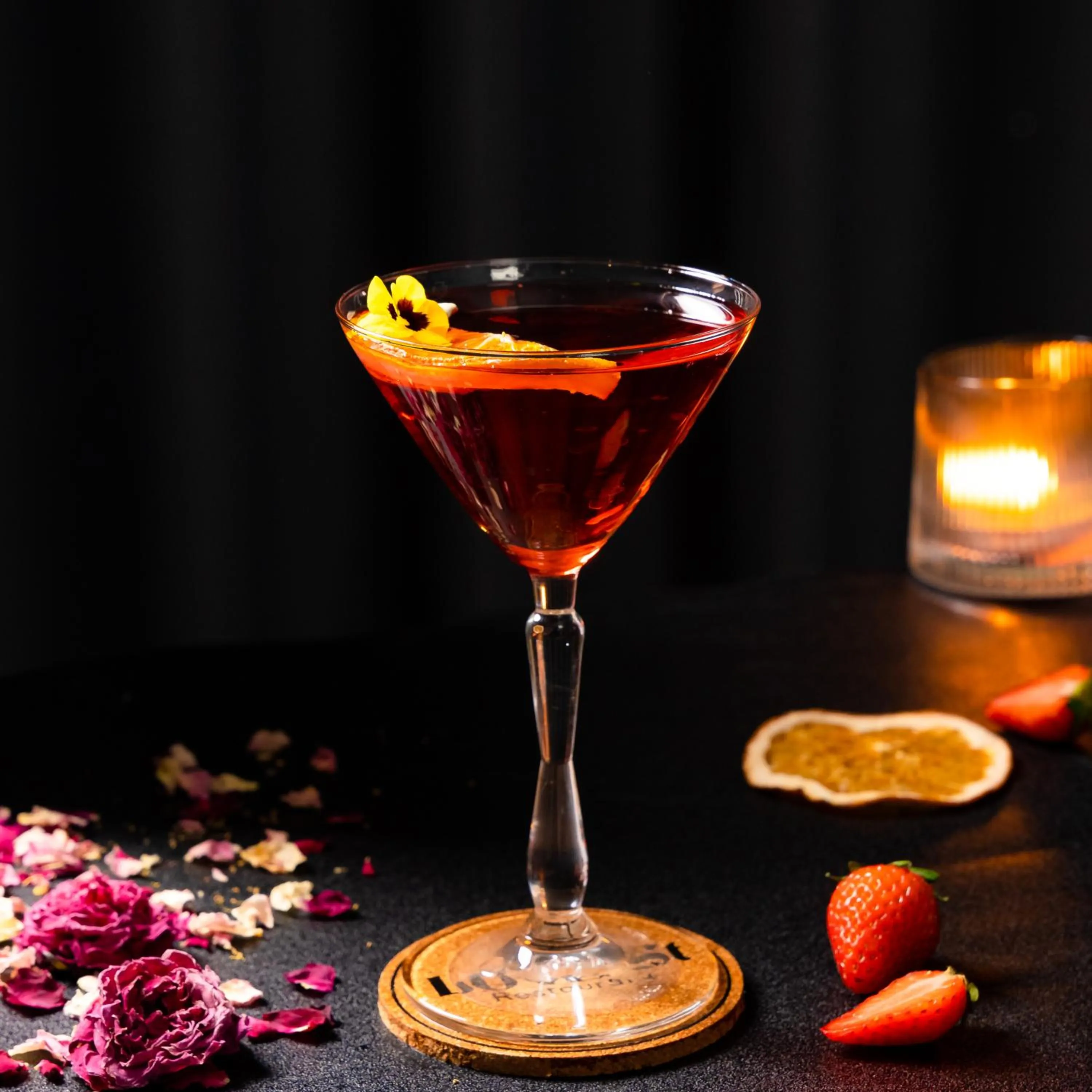 Lounge or bar in Love St - Hanoi Hotel