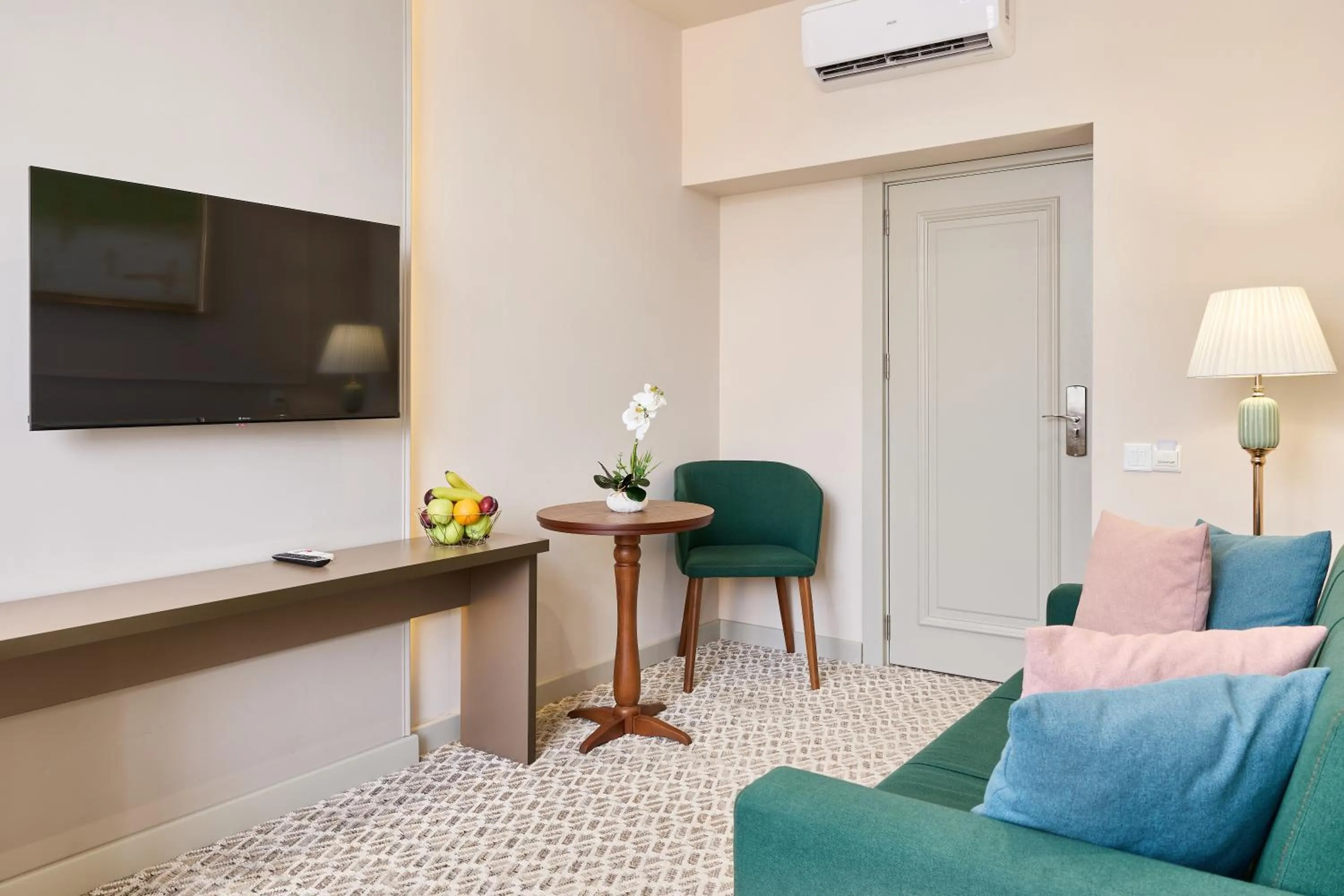 Maestro Address Hotel