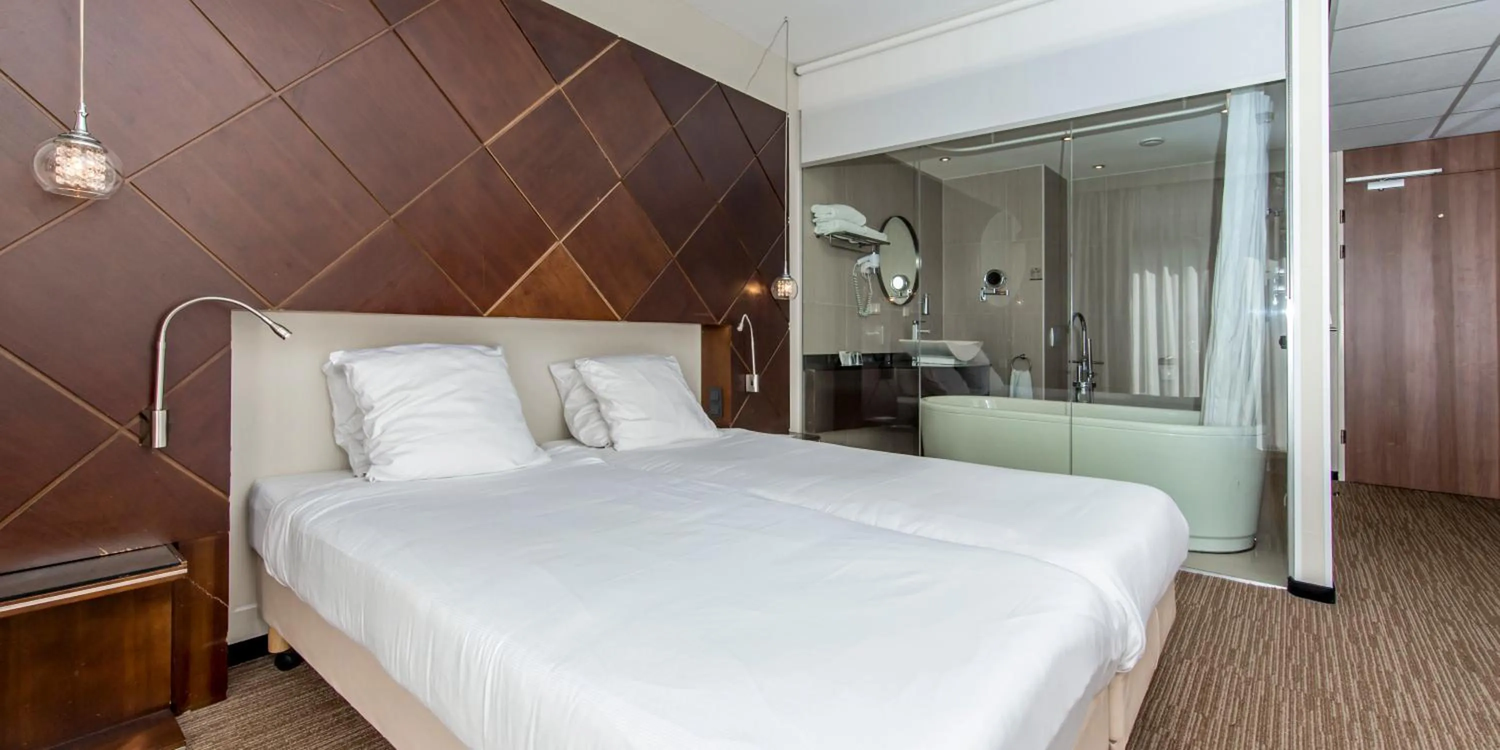 Bedroom, Bed in Fletcher Hotel-Restaurant Jagershorst-Eindhoven